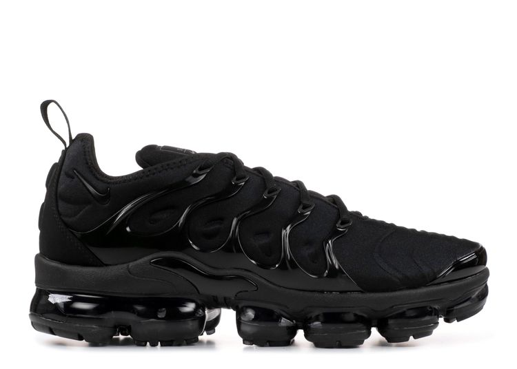 nike vapormax plus grey black