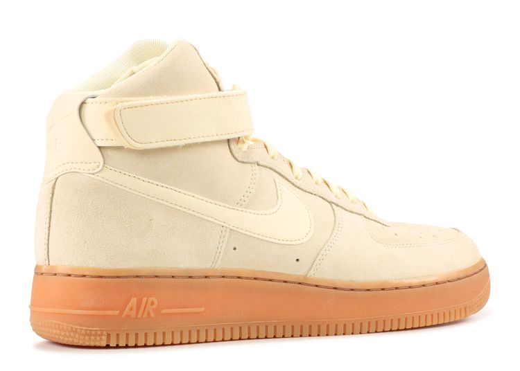 nike air force 1 lv8 se suede