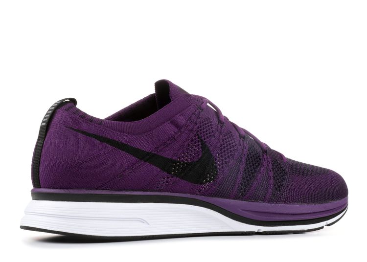 flyknit trainer purple