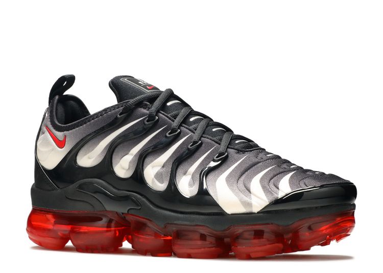 nike air vapormax plus black and red