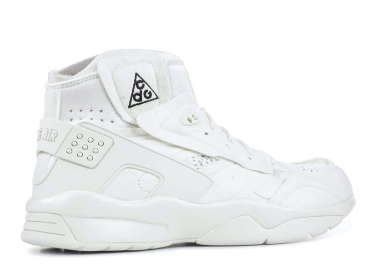 nike acg mowabb white