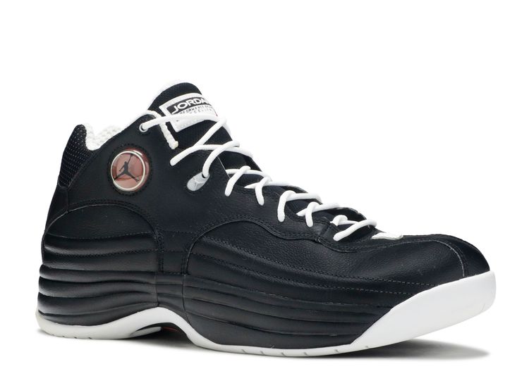 jordan jumpman team 1 black and white