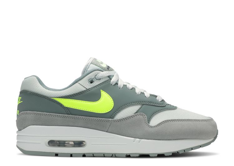 Official Images // Nike Air Max 1 Mica Green