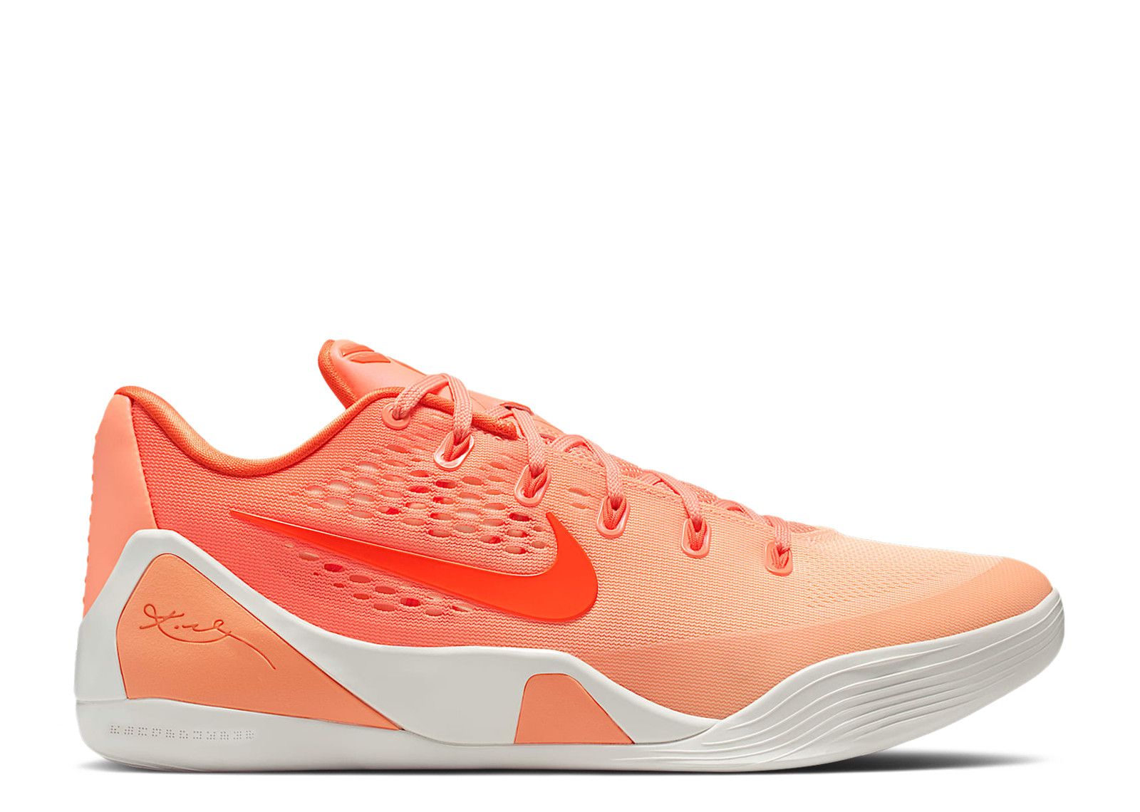 Nike Kobe 9 スニーカー | Flight Club Japan