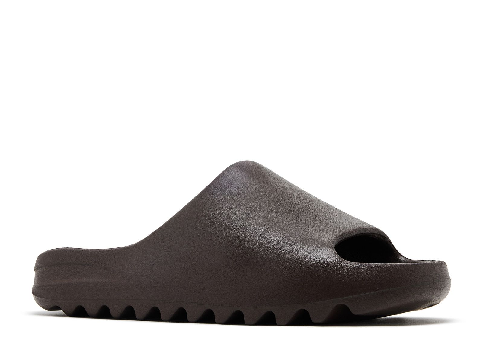 YS 01 'Chocolate' - YZY - 09390 10000YC CHOC - chocolate | Flight Club