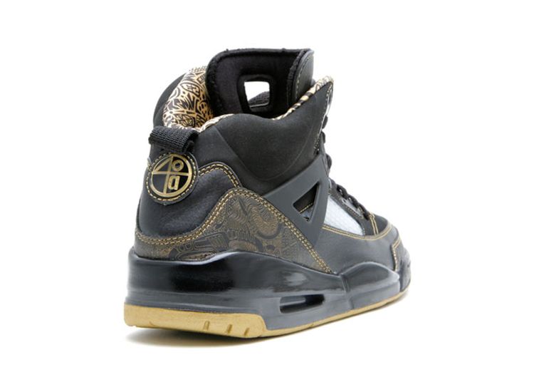 jordan spizike black and gold