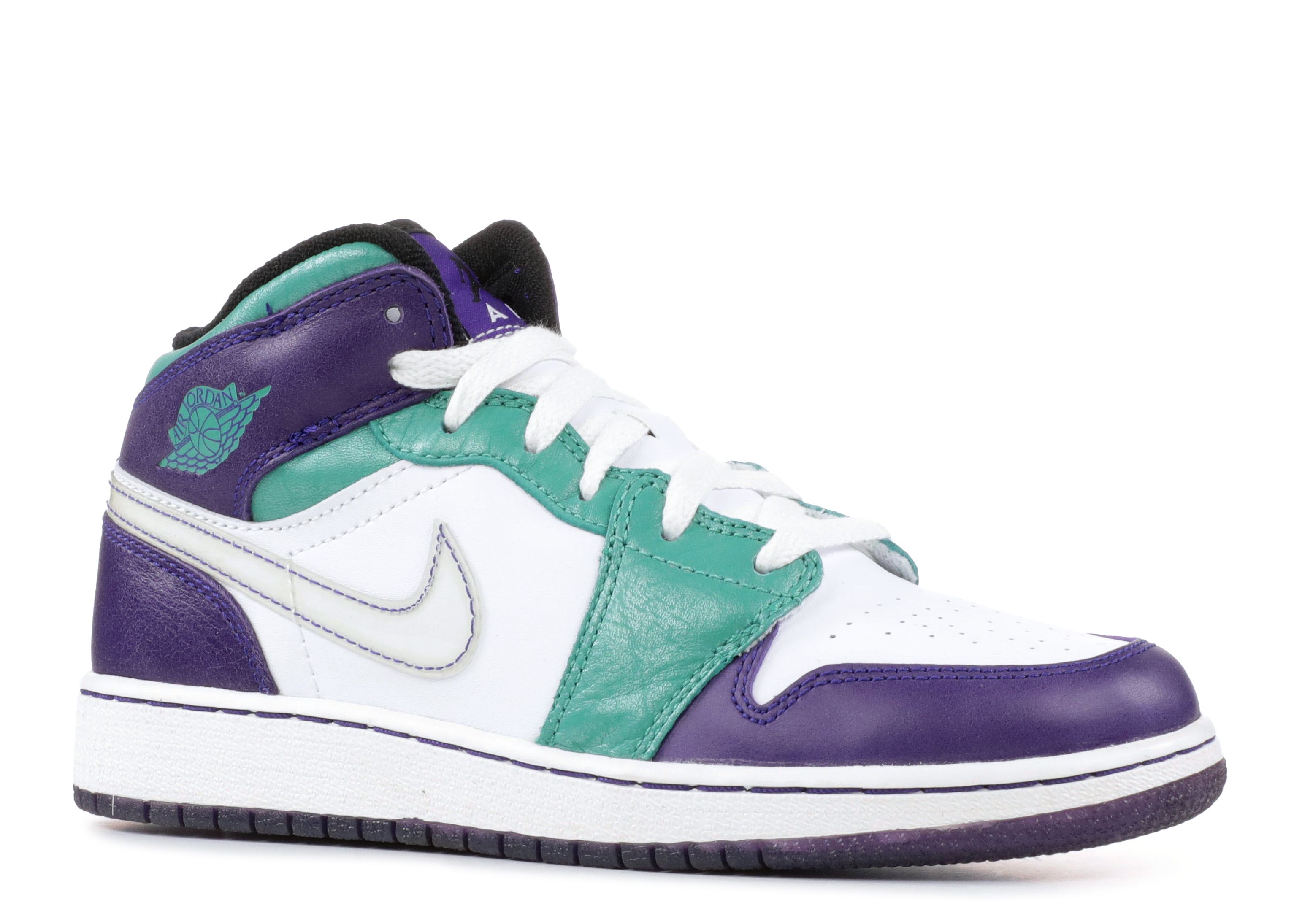 Nike Air Jordan Retro 1 GS Emerald Green Ice Purple Sneakers 322678-301 Sz 6Y Nike Air Jordan Retro 1 GS Emerald Green Ice Purple... | Depop main image 2