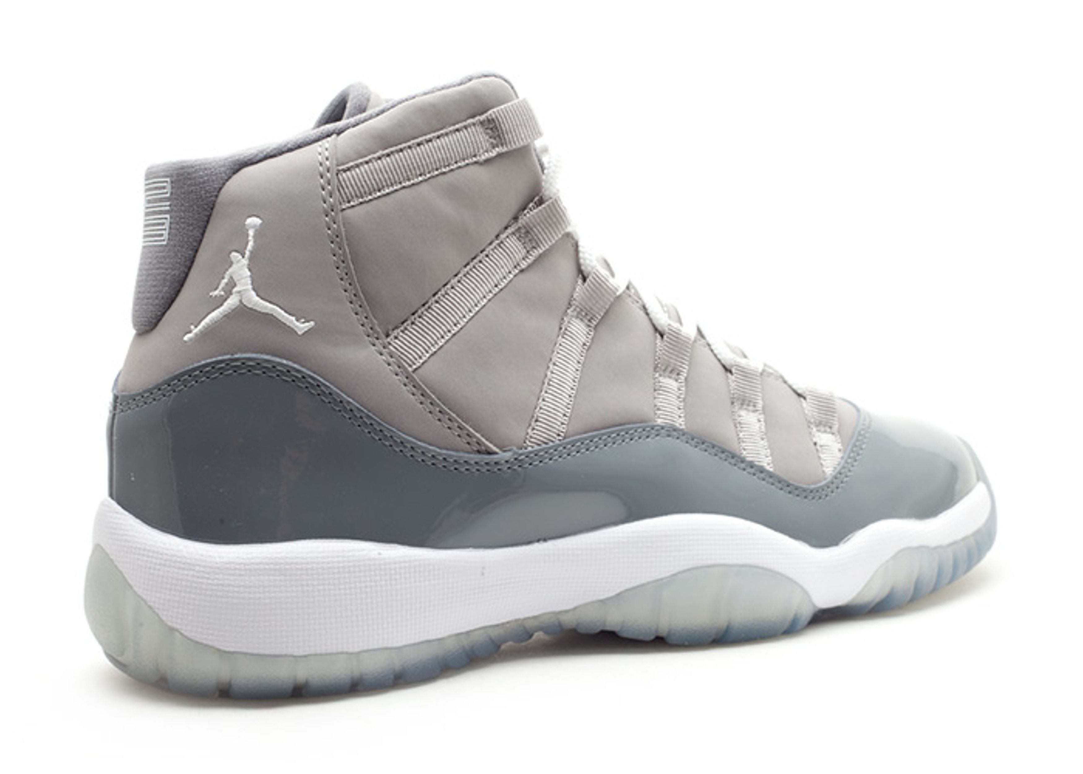 2010 cool grey 11