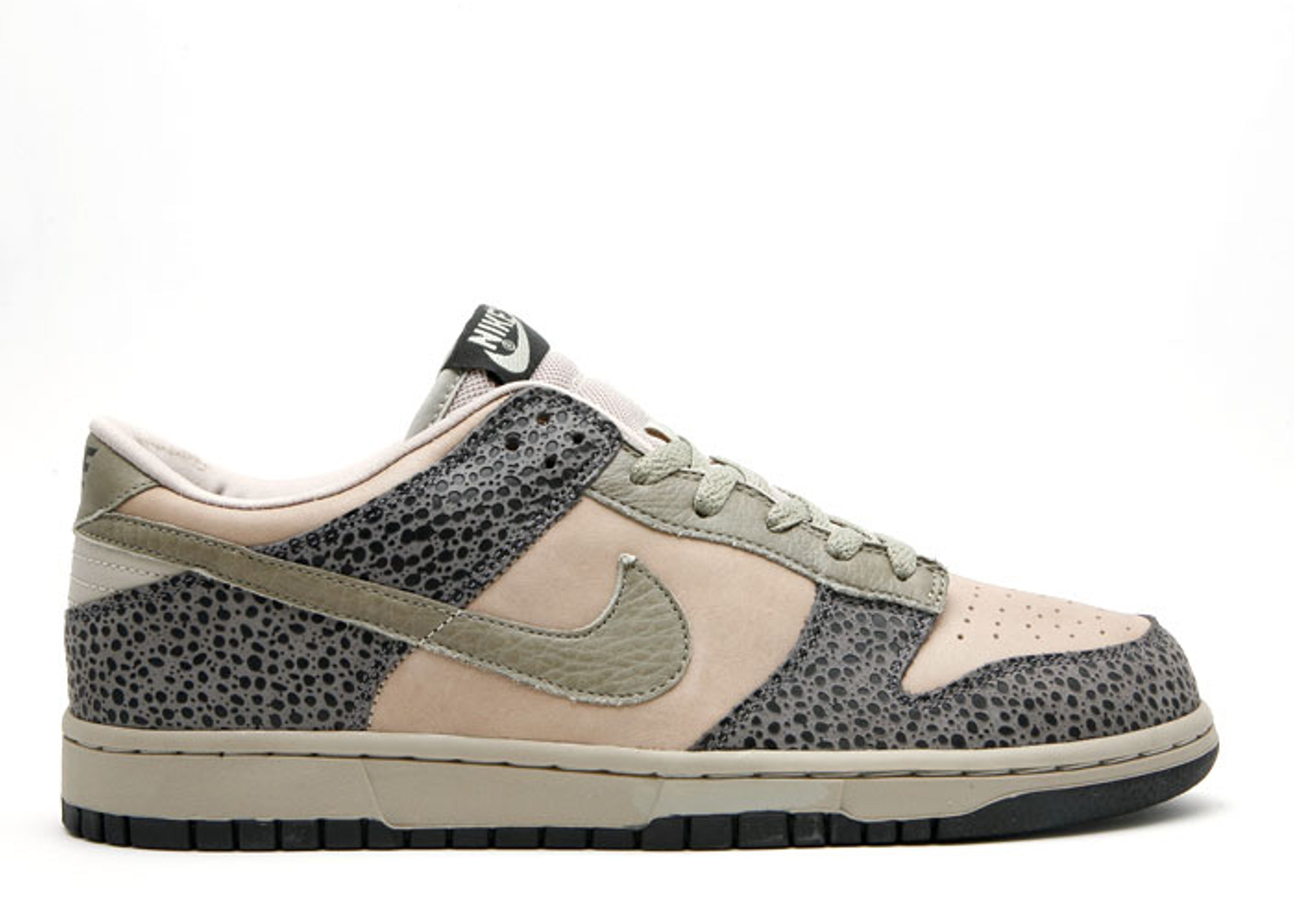 Wmns Dunk Low Premium - Nike - 309730 231 - chino/classic olive-black ...