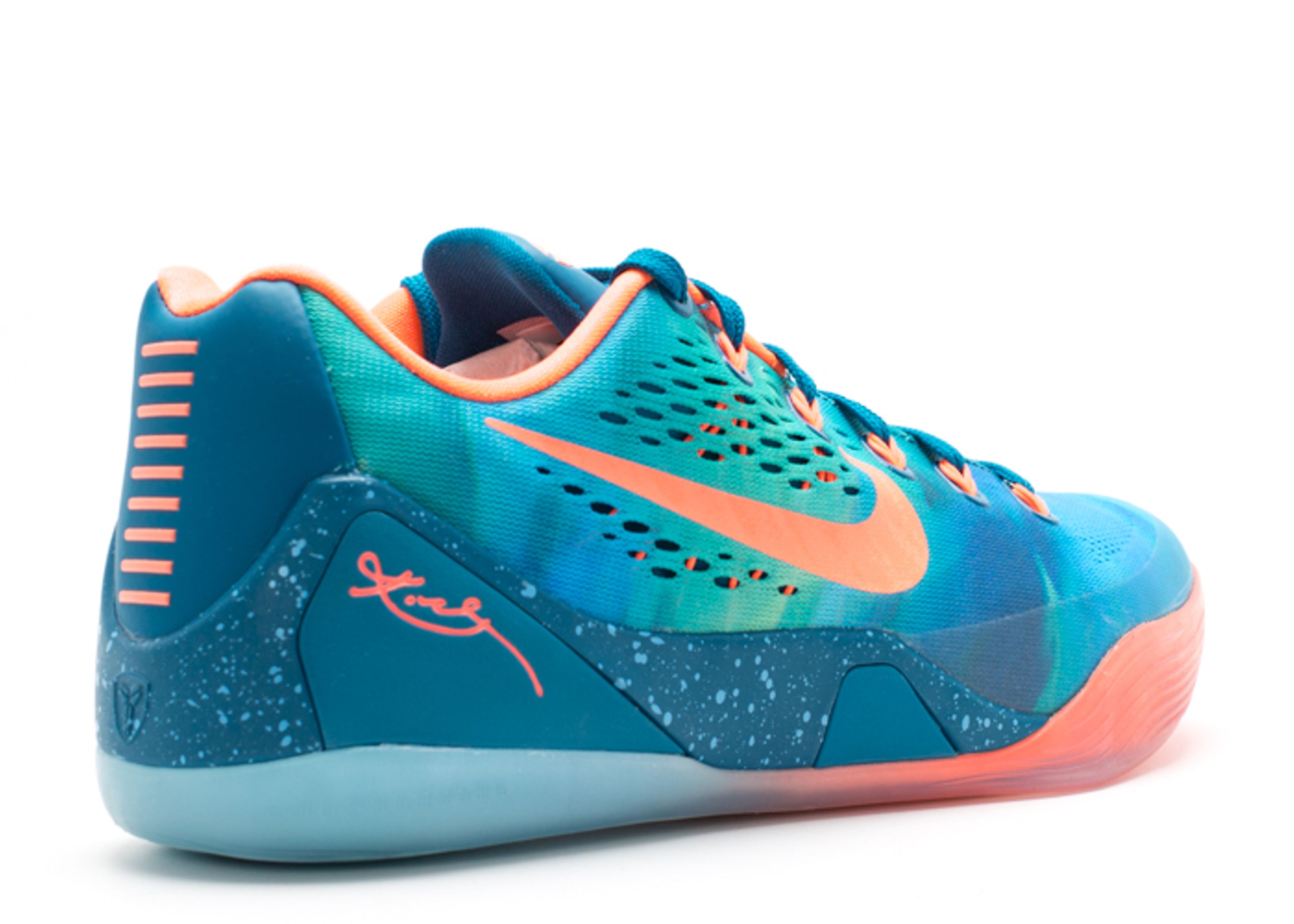 Kobe 9 EM 