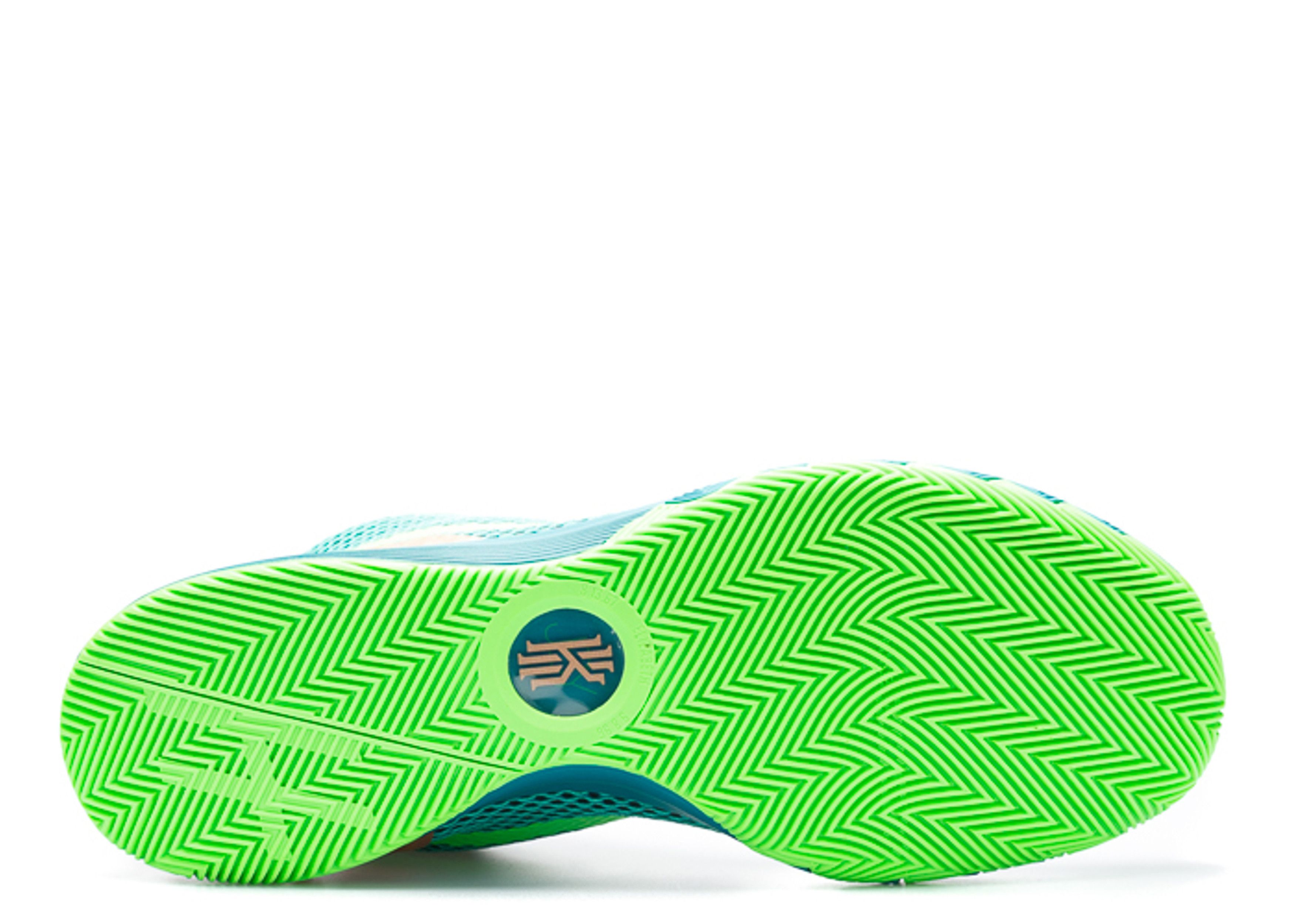 Kyrie 1 