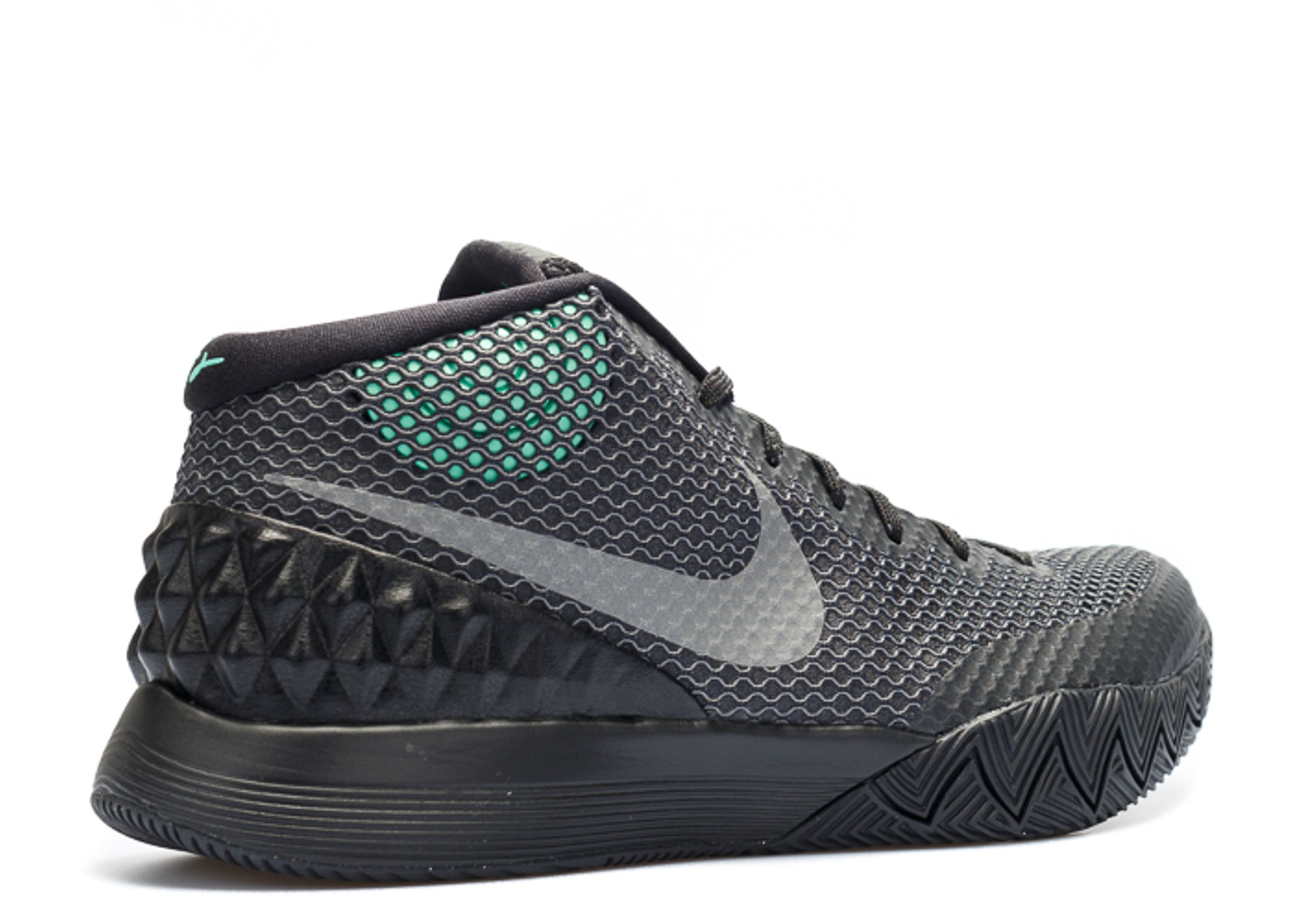 Kyrie 1 