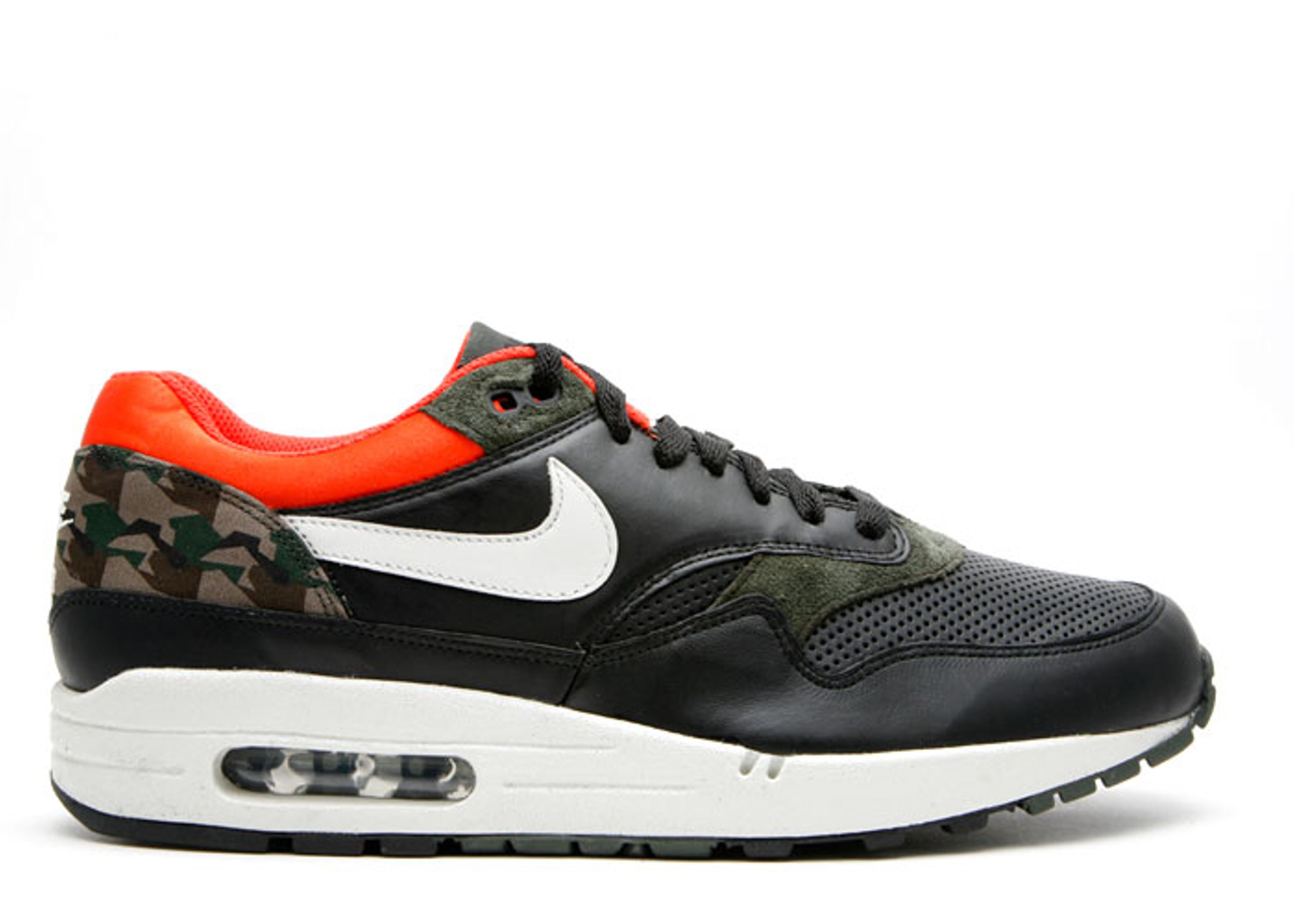 air max 1 friendly football pack