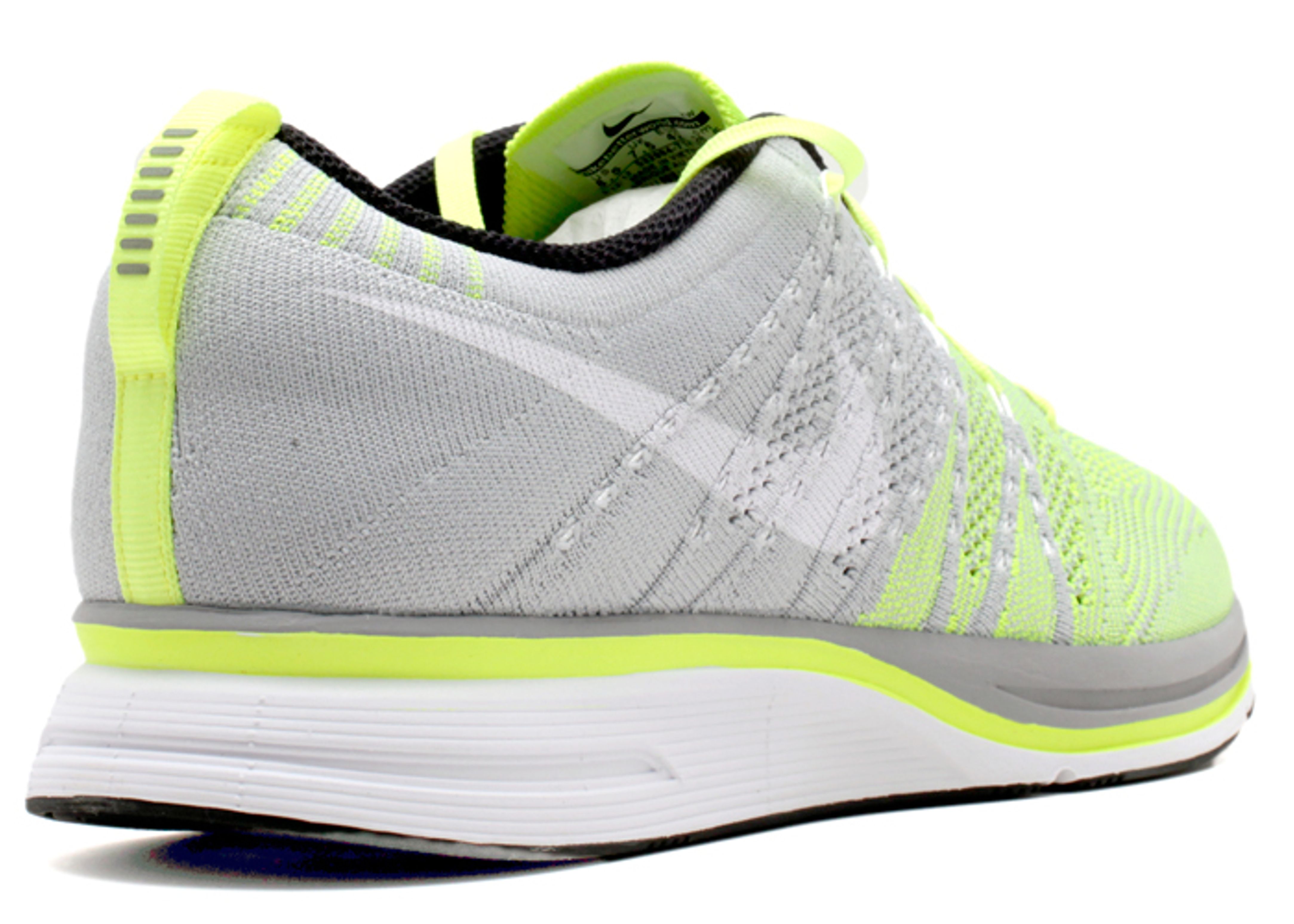 flyknit trainer volt