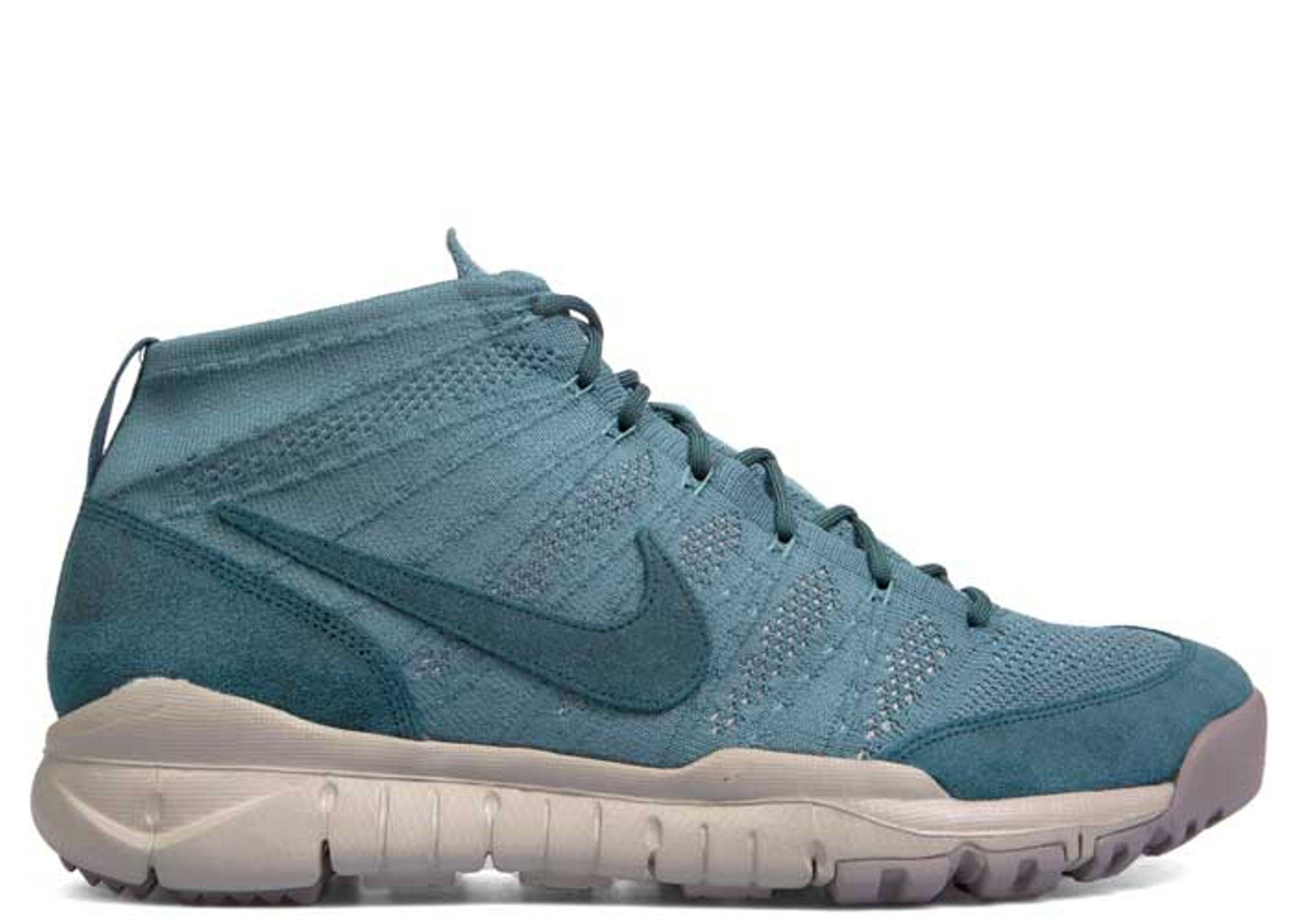 Flyknit Trainer Chukka SFB SP 