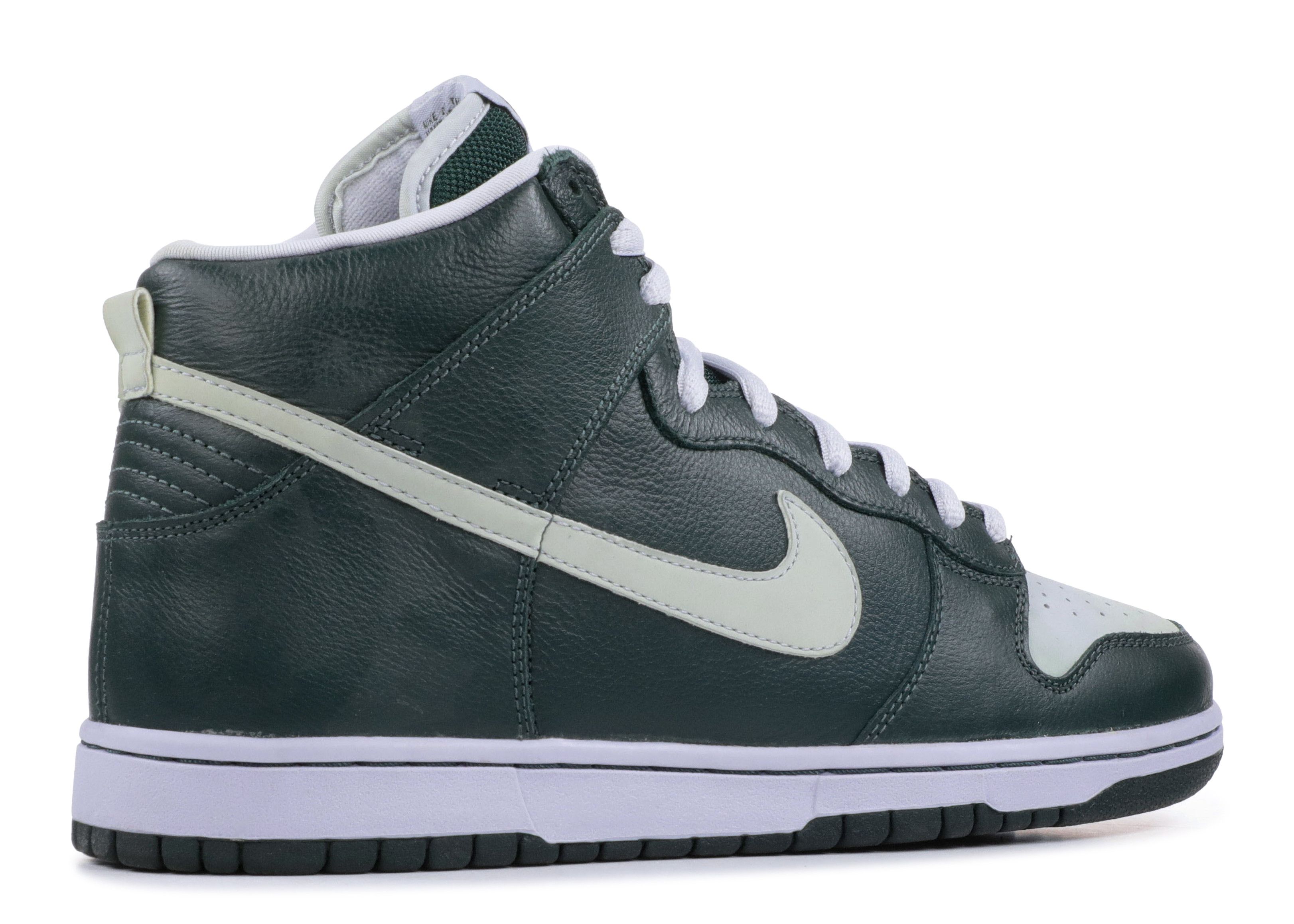 Dunk High Pro SB - Nike - 305050 302 - deep olive/ghost | Flight Club