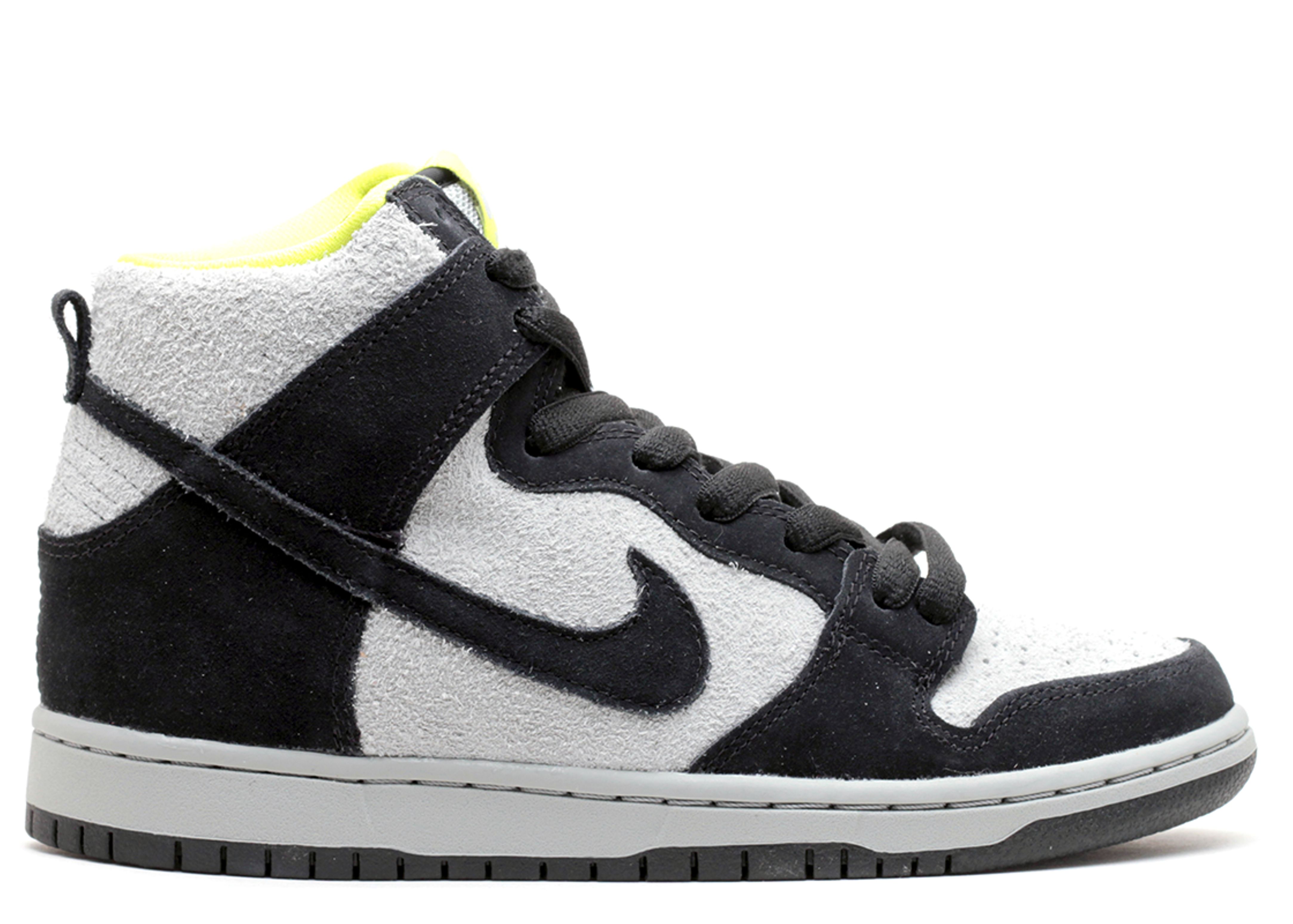 black and grey dunks