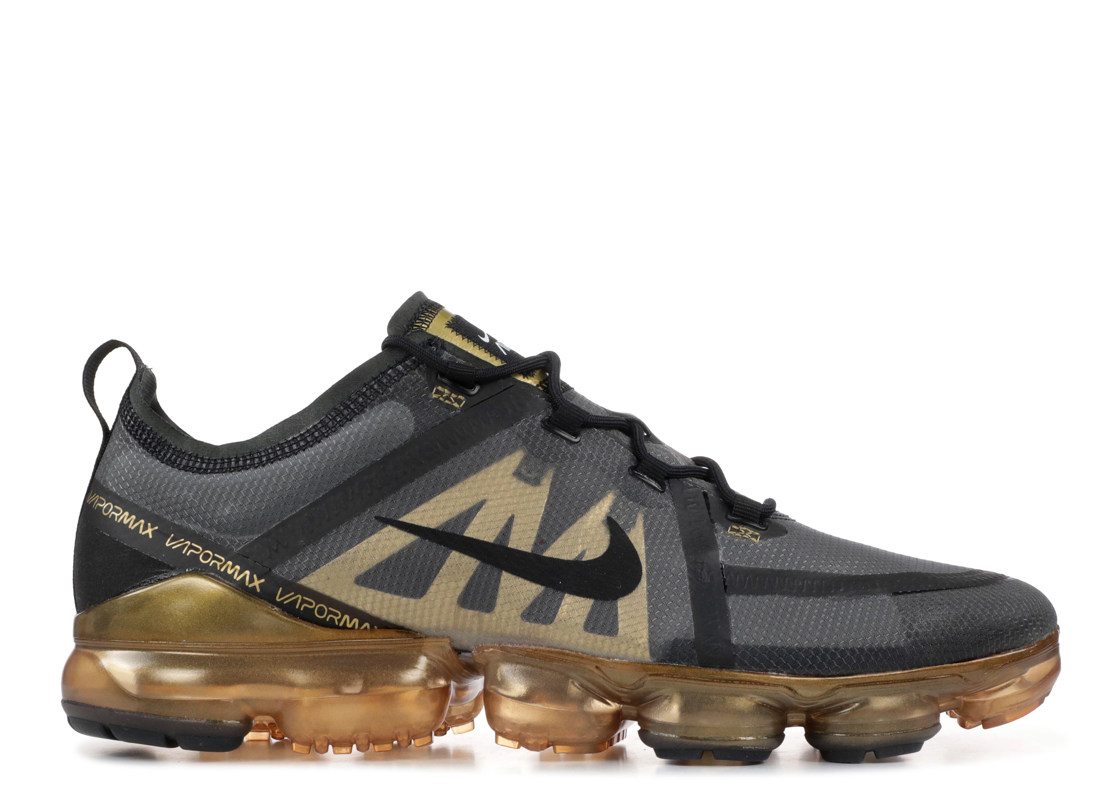 nike air vapormax women's black and gold