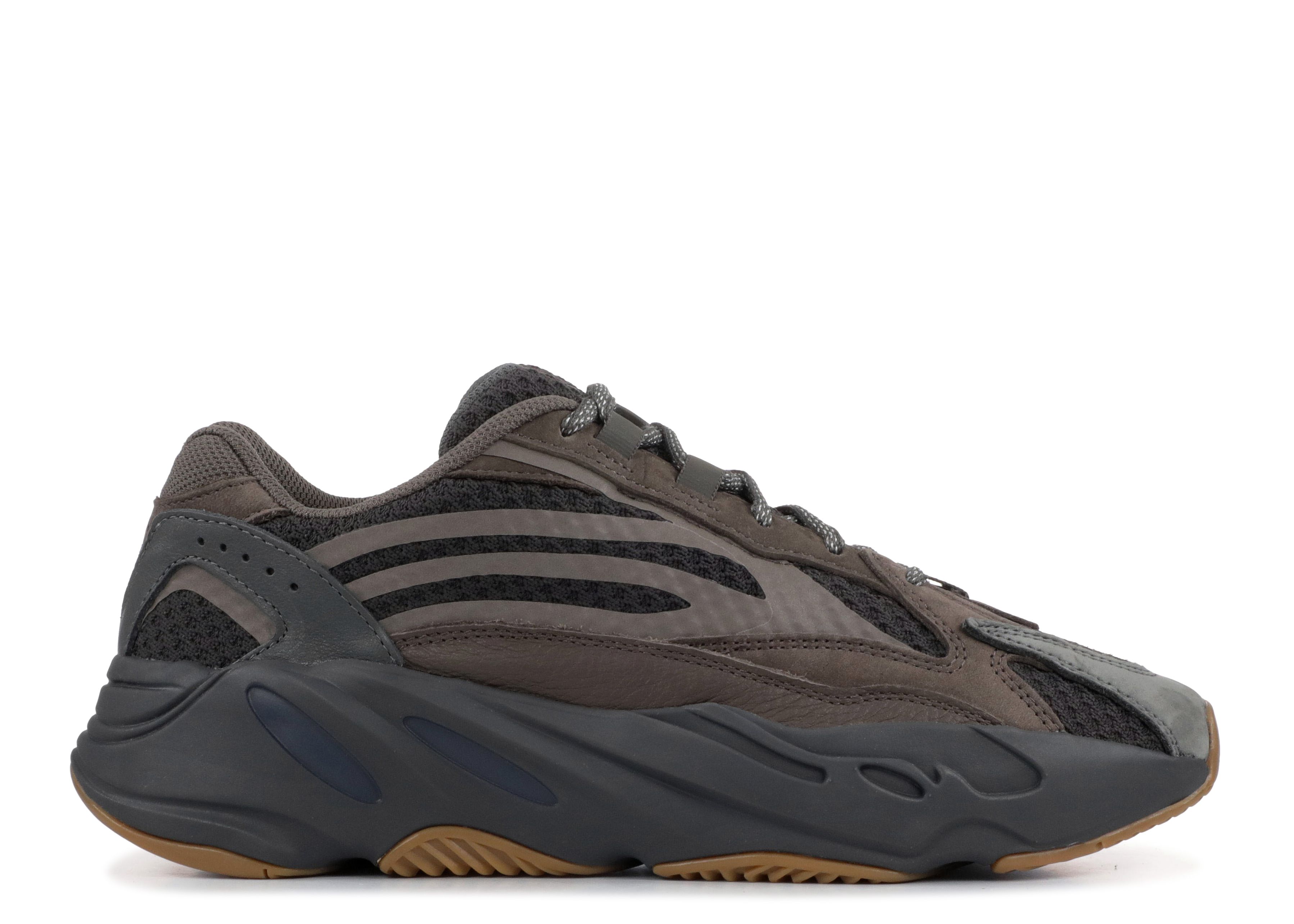 Yeezy boost 700 on sale gucci