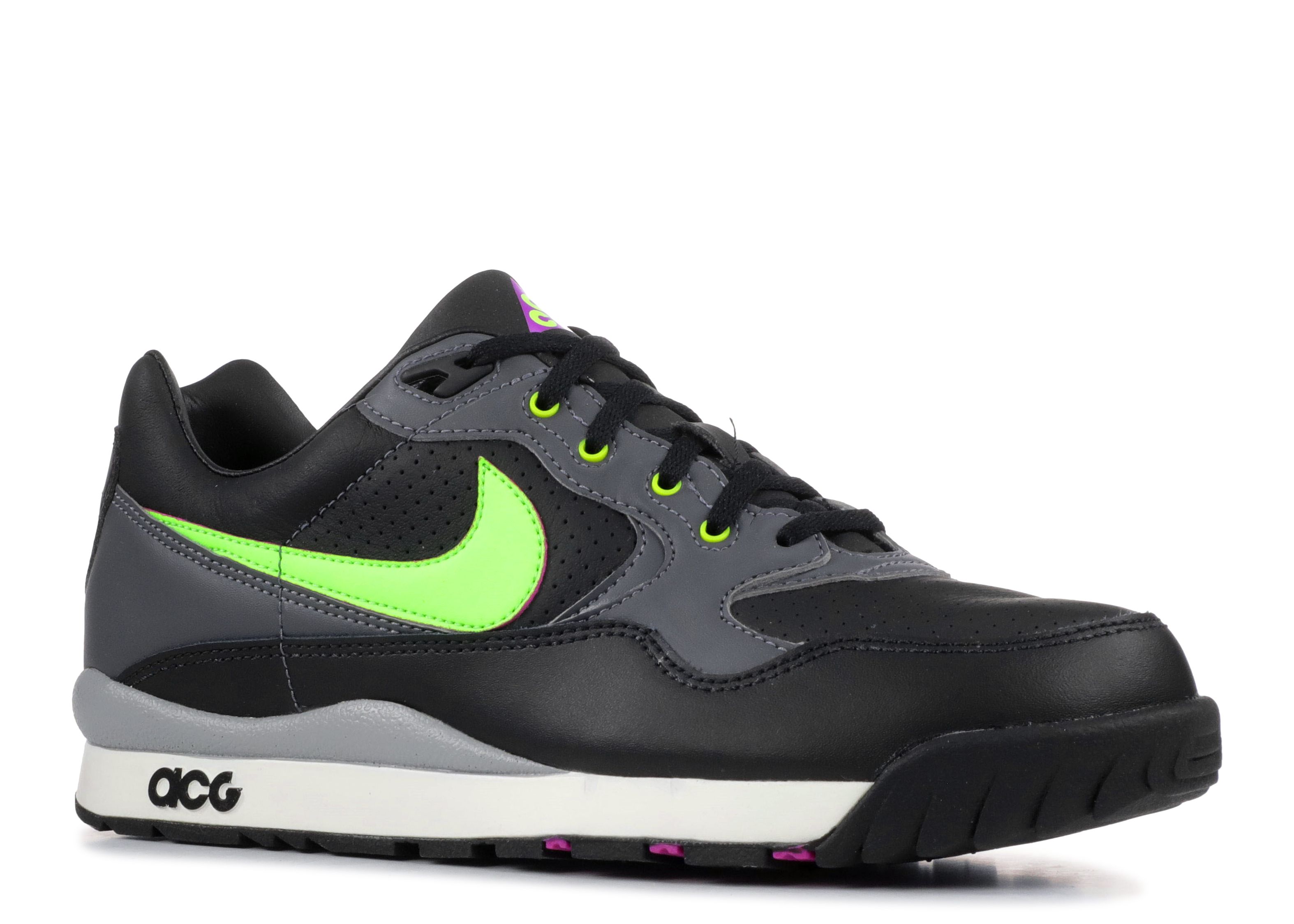 nike acg wildwood black