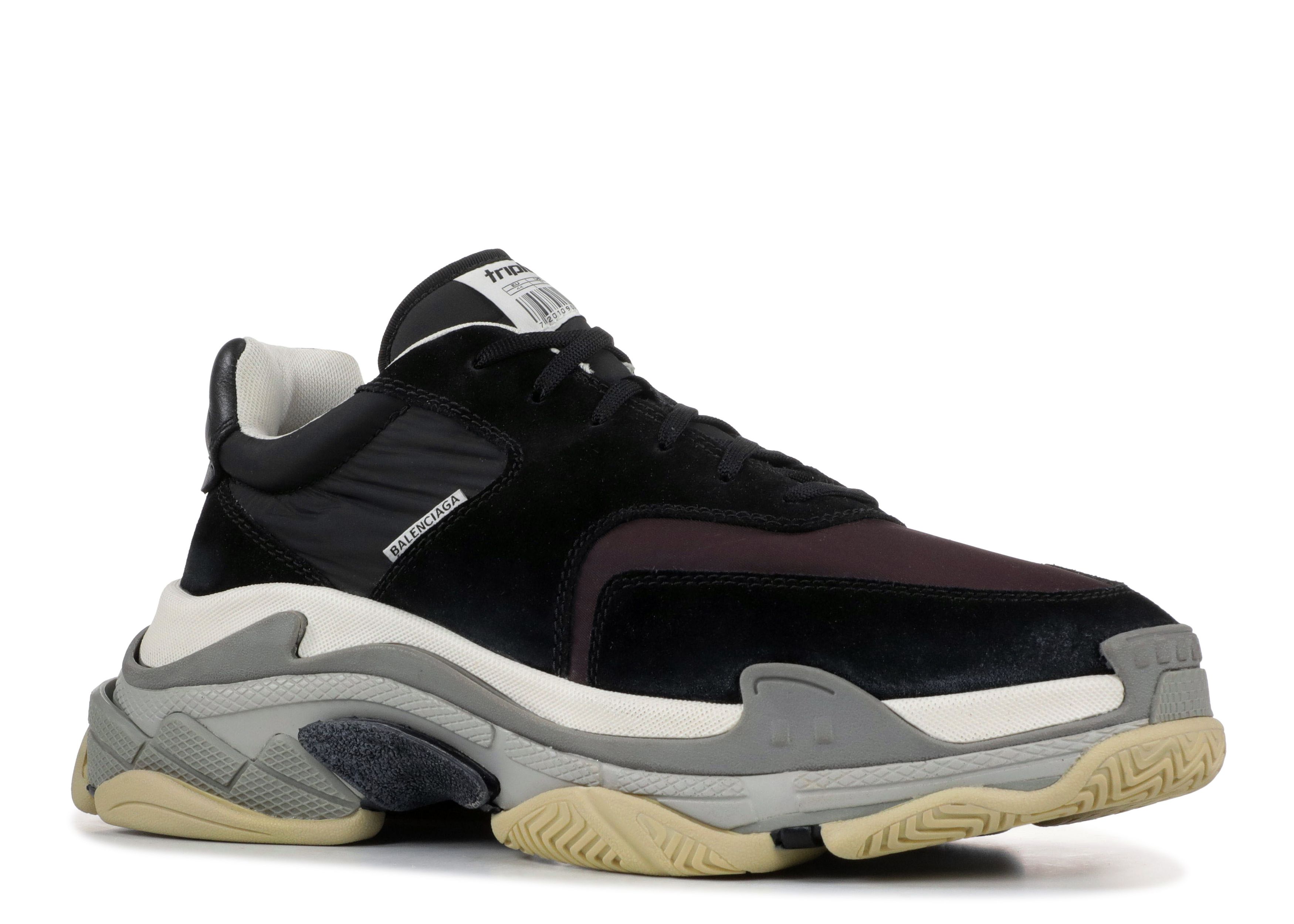 Balenciaga Triple S Sneaker  display picture 1
