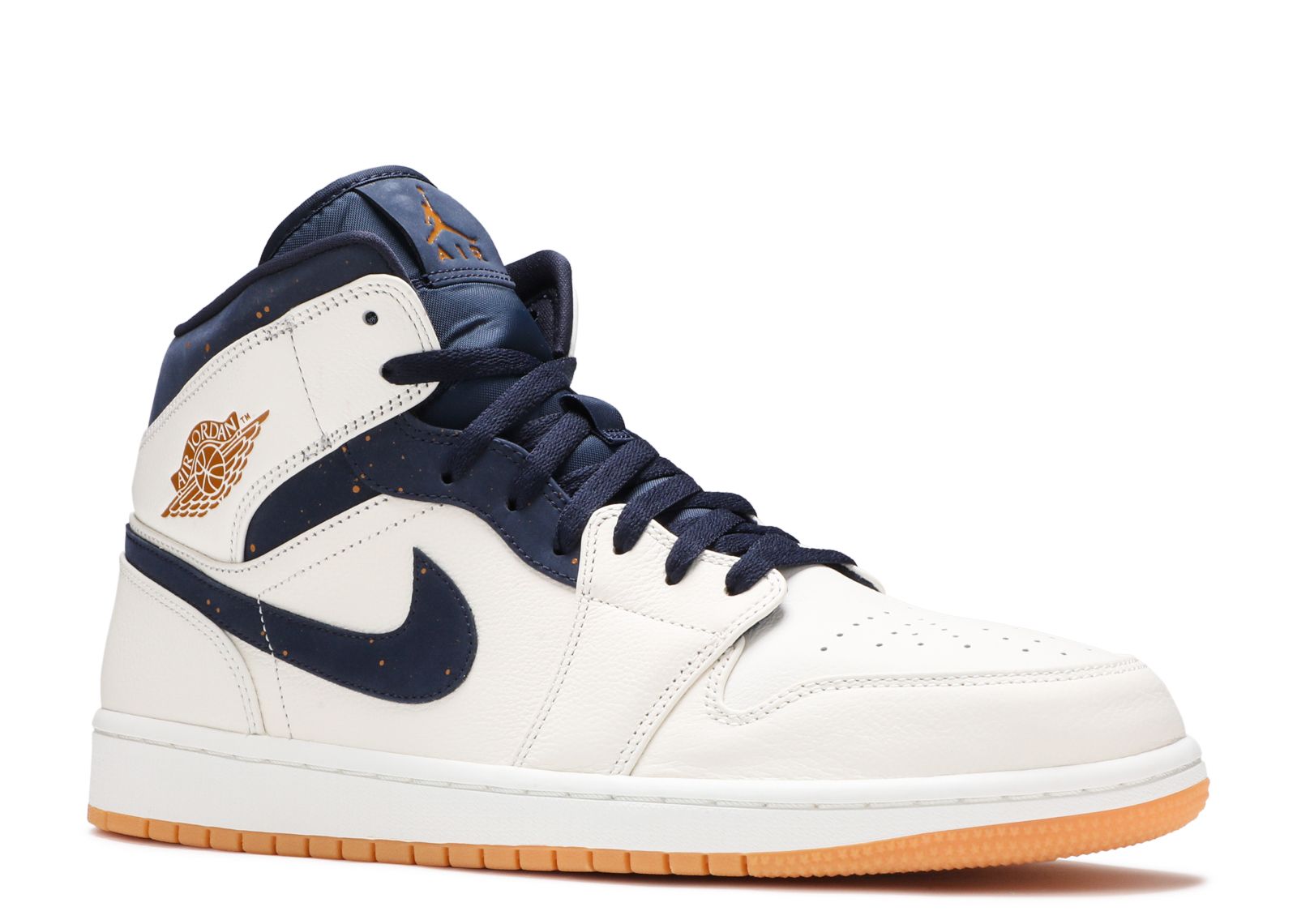 Air Jordan 1 Mid 'Jeter' - Air Jordan - AH6342 104 - sail/bronze