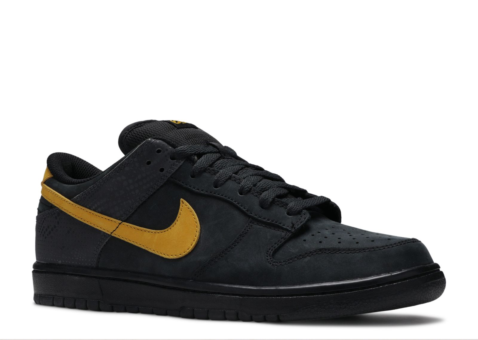 black and gold nike dunks