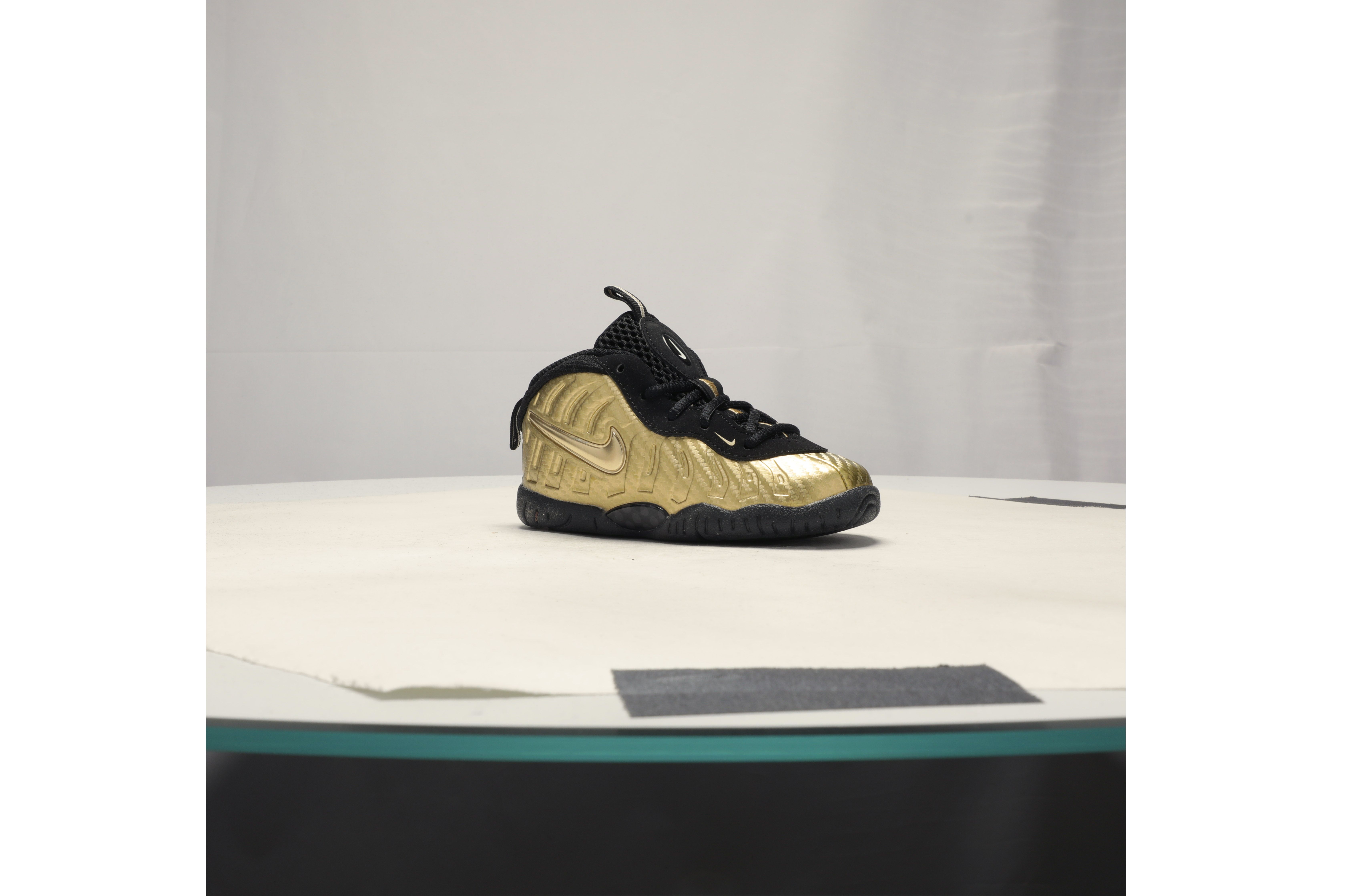 nike little posite pro td