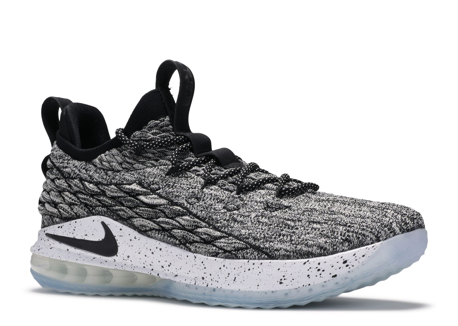 lebron 15 low black and white