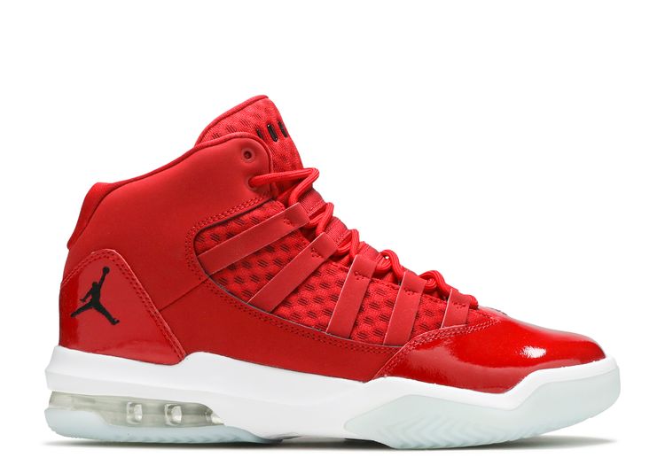 jordan max aura gym red