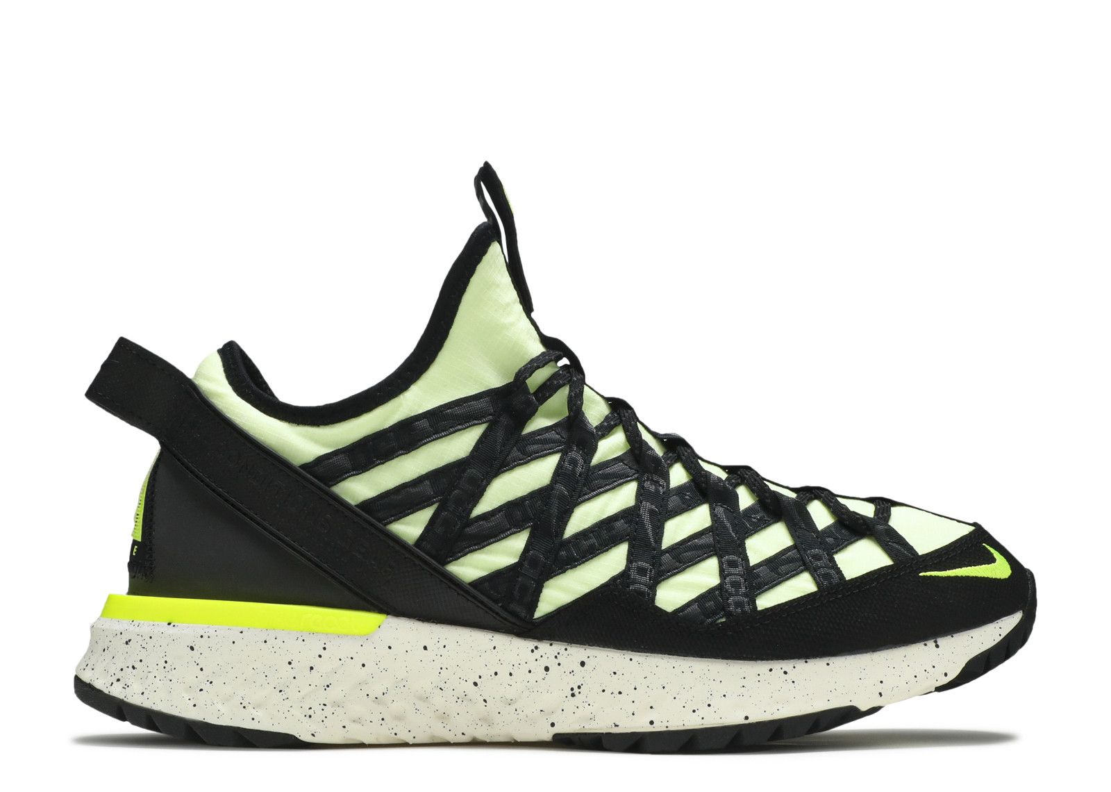 nike acg react terra gobe pink