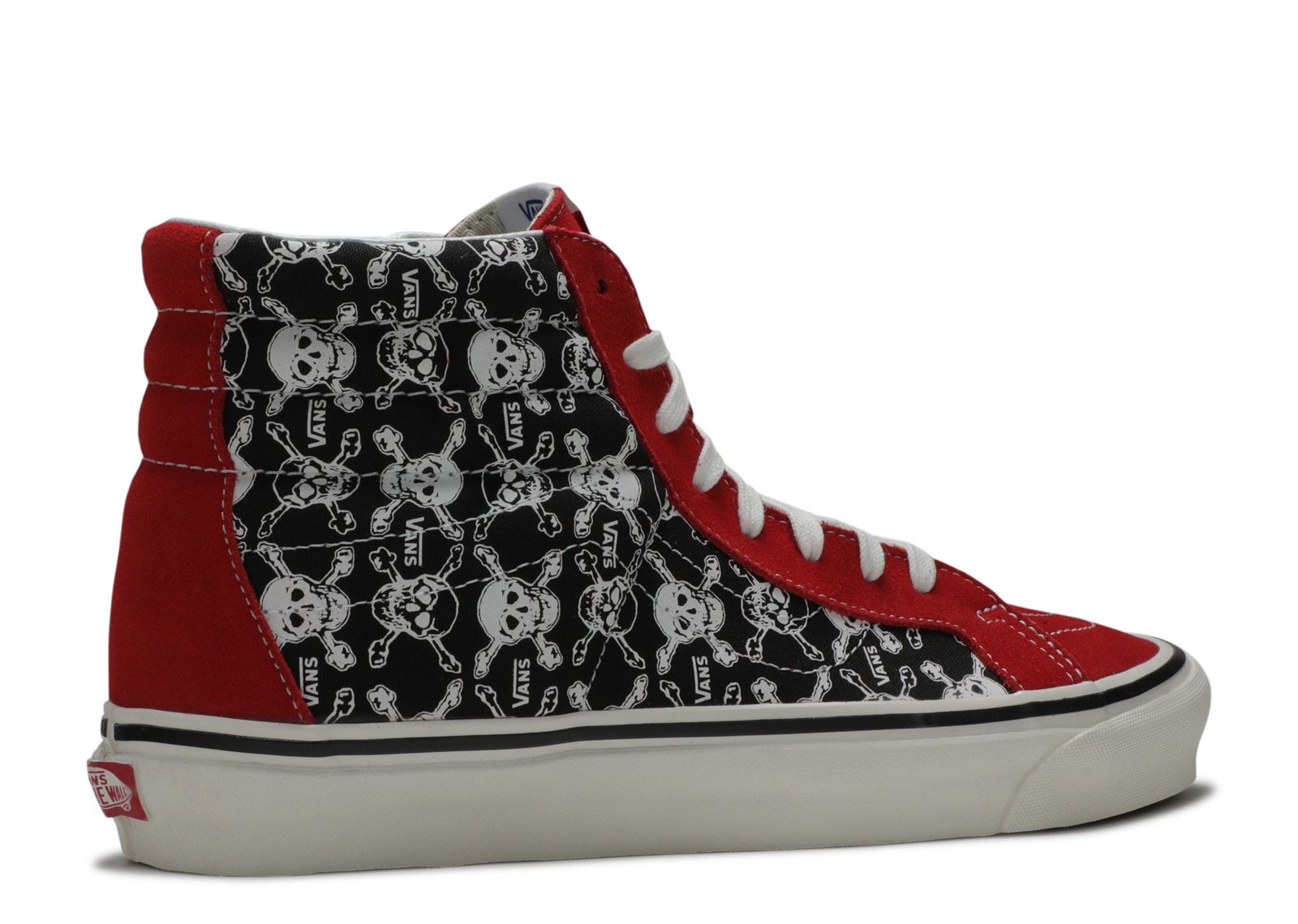 Sk8 Hi 38 DX 'Skulls Red Black' - Vans - VN0A38GFX7Z