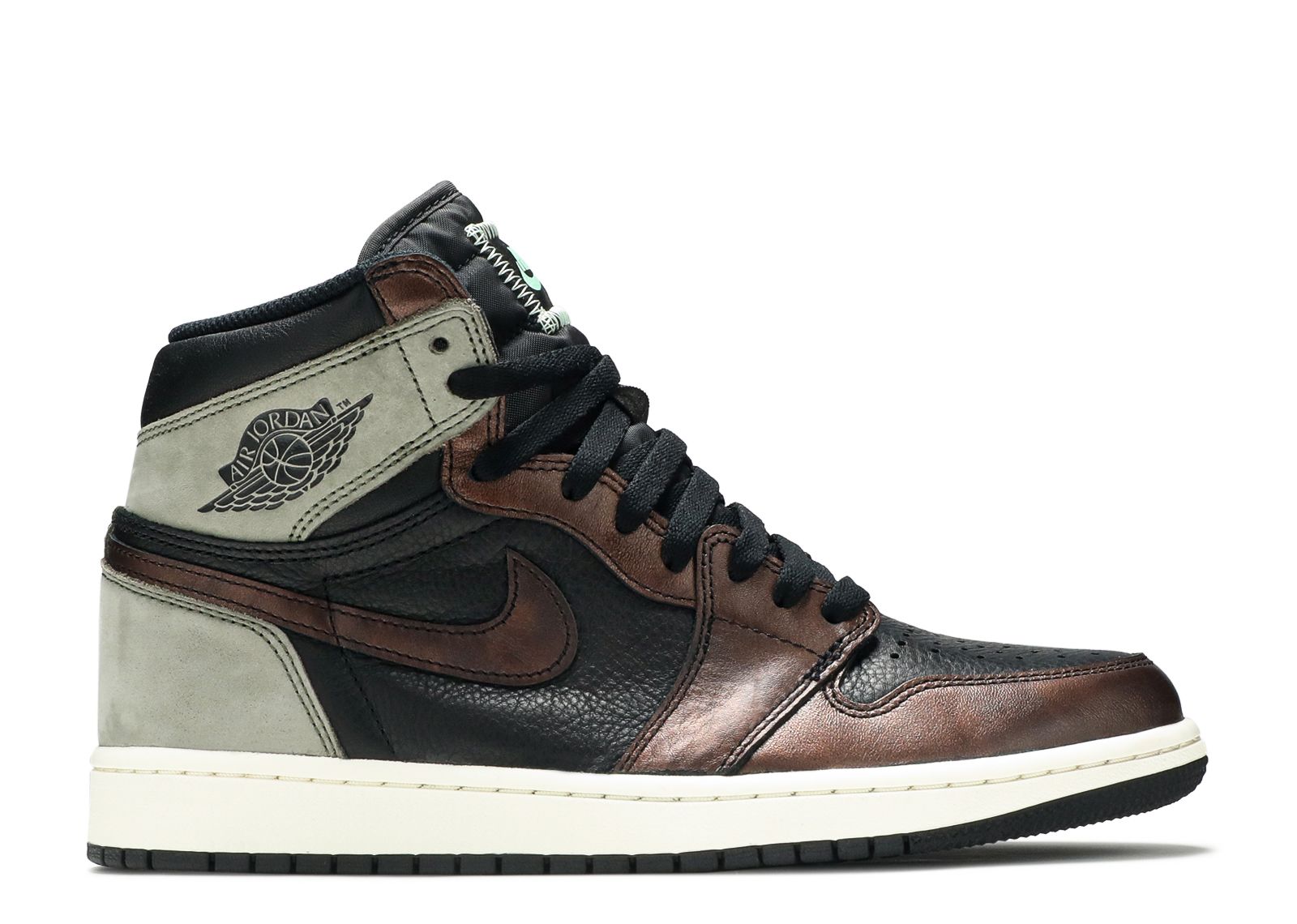 SoleFly X Jordan 1 Retro High OG 