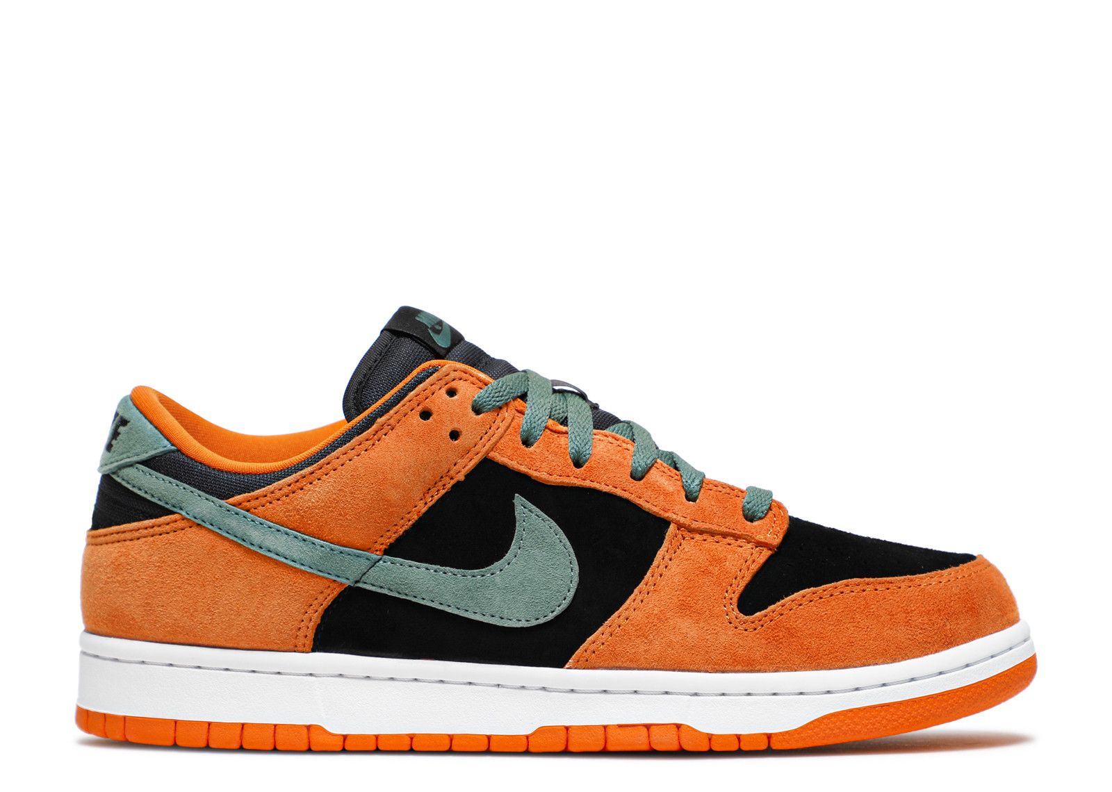 NIKE DUNK LOW セラミック