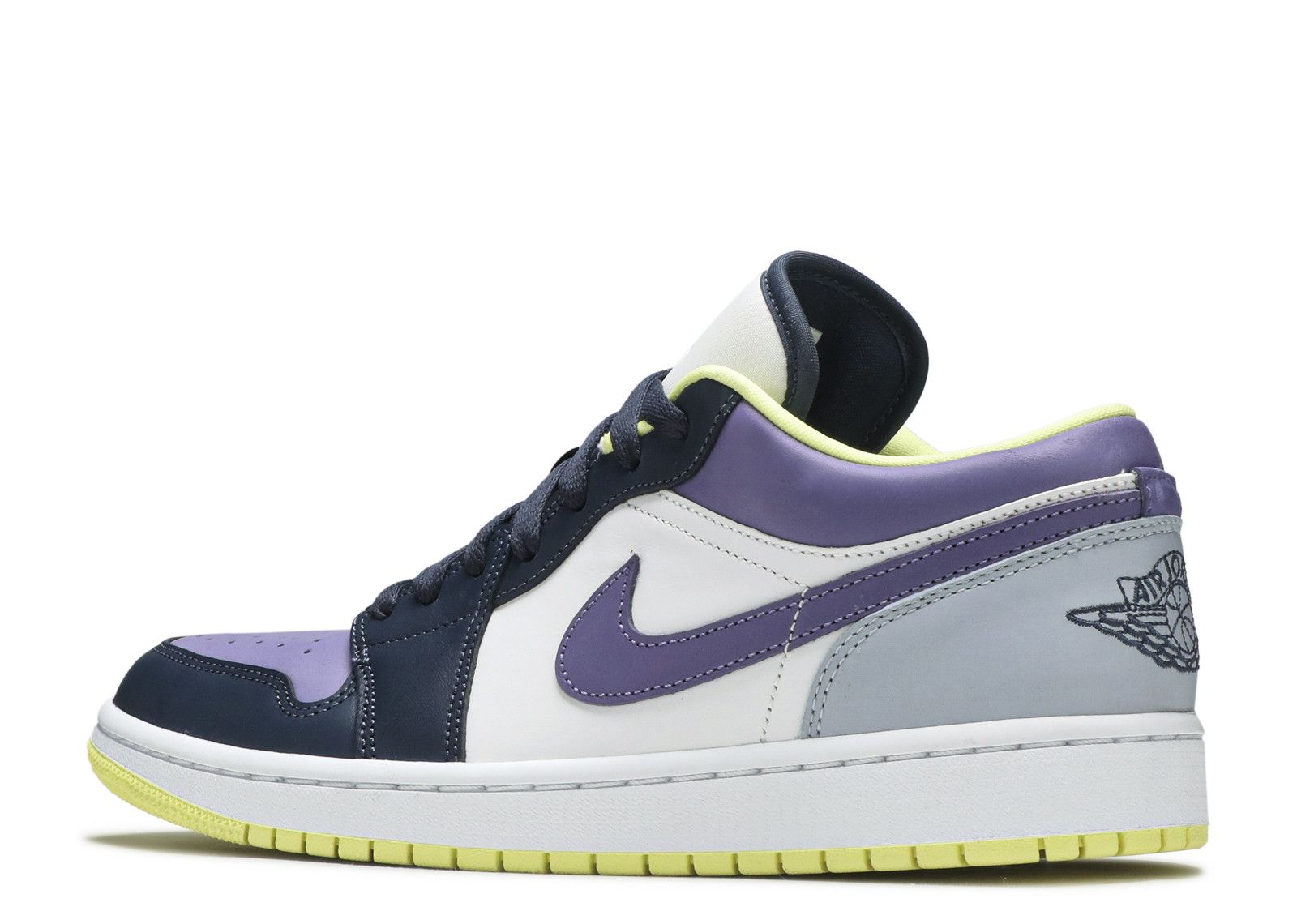 Wmns Jordan 1 Low SE ‘Mismatched – Purple Magenta’