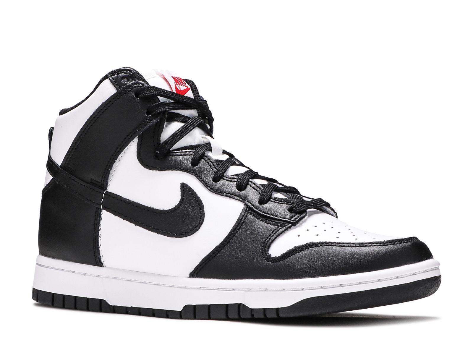 women black and white nike dunks