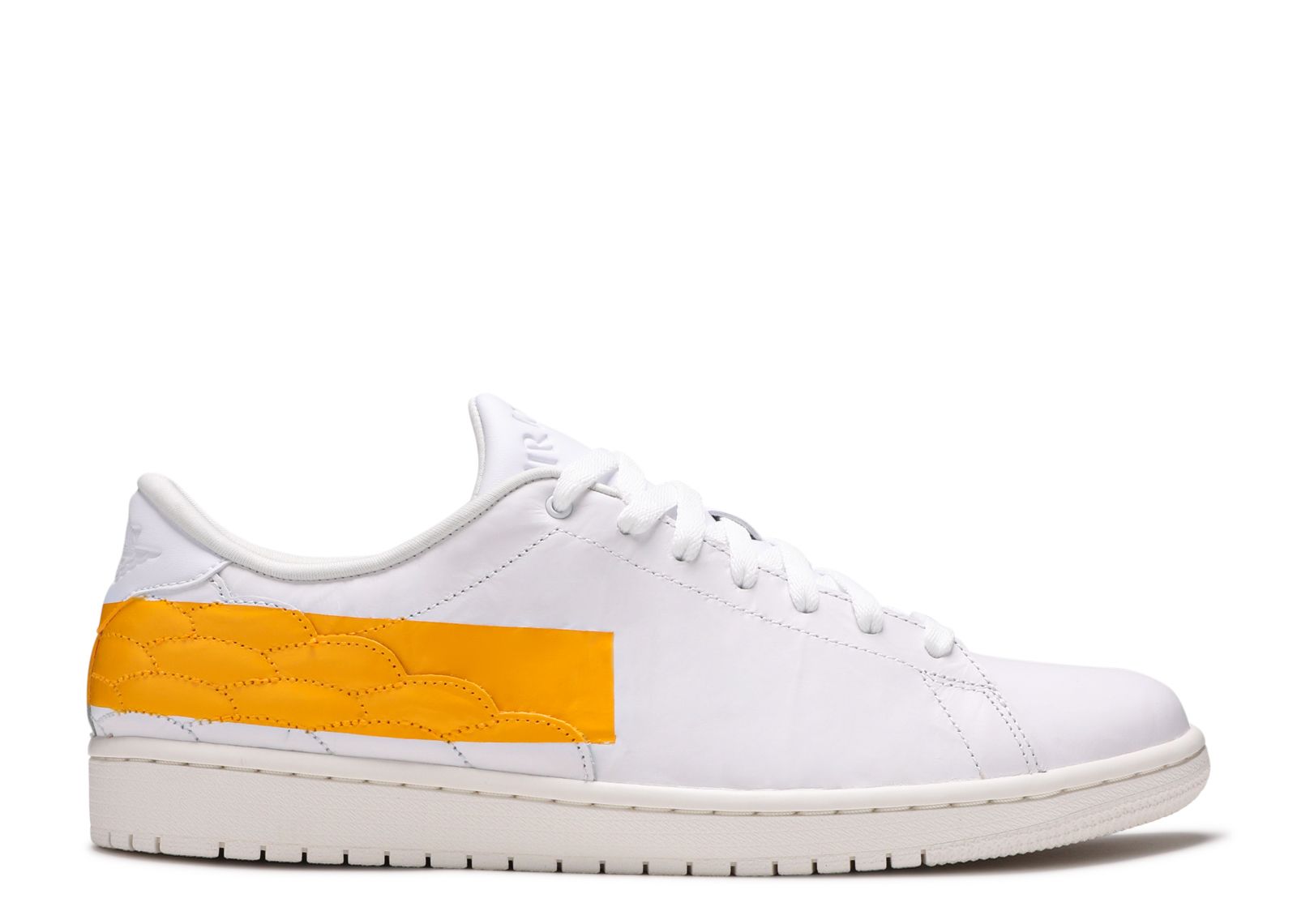 Jordan Centre Court 'University Gold' Air Jordan DJ2756 102