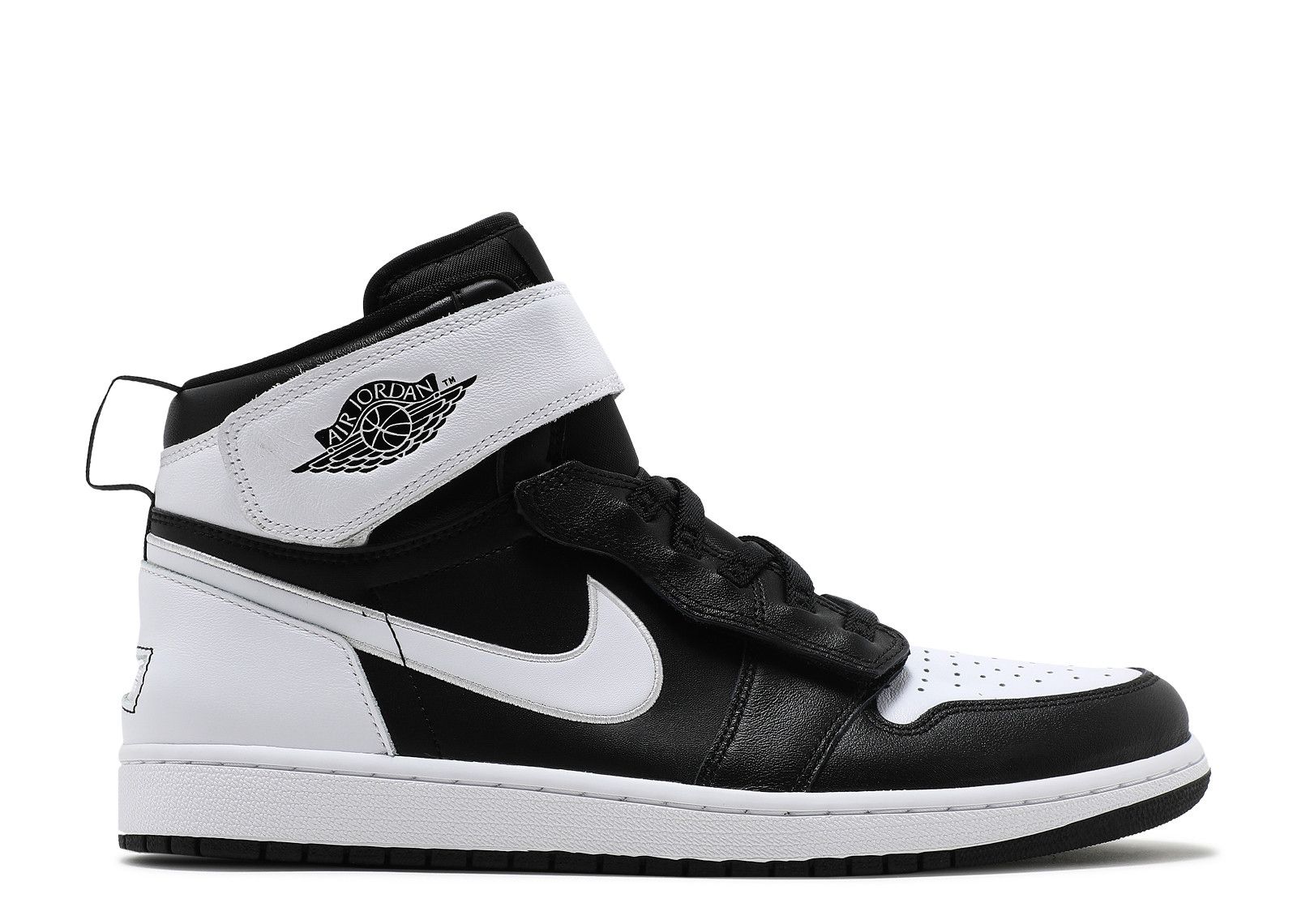 Jordan 1 High FlyEase 'Black White'