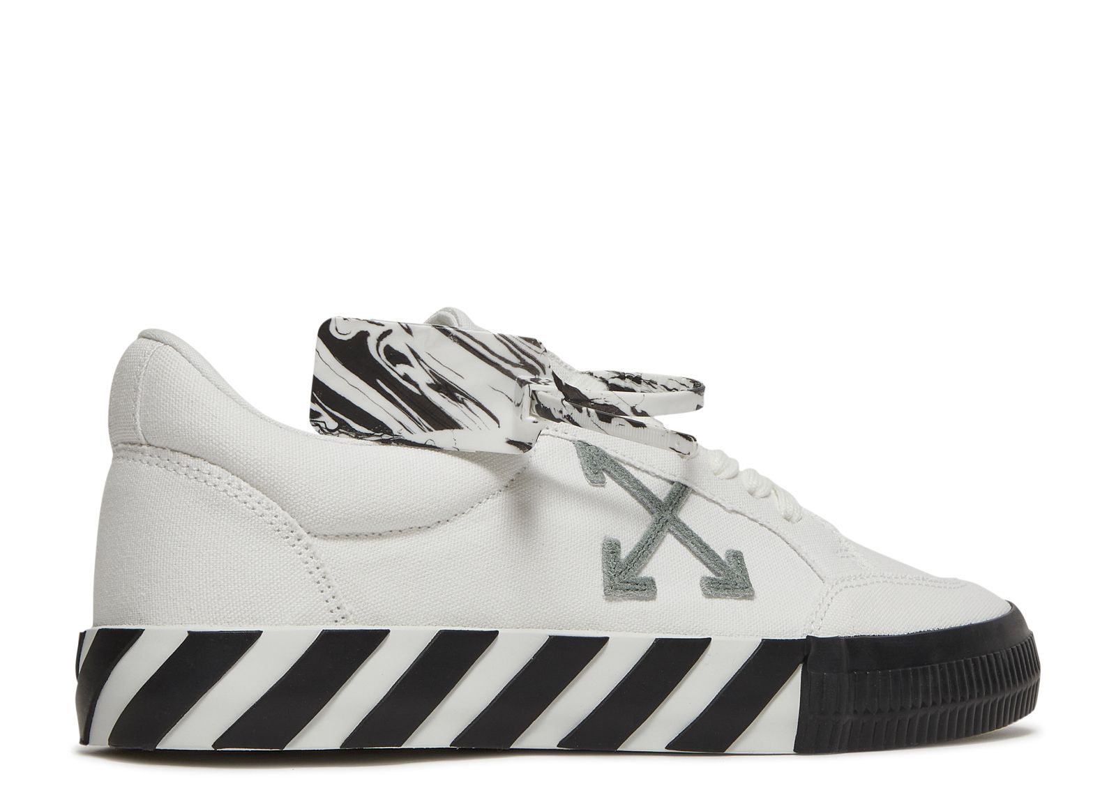 Off-White Vulc Low Checkered Black White OFF WHITE VULC LOW 2018 -size 40eu -medium wear... | Depop main image 2
