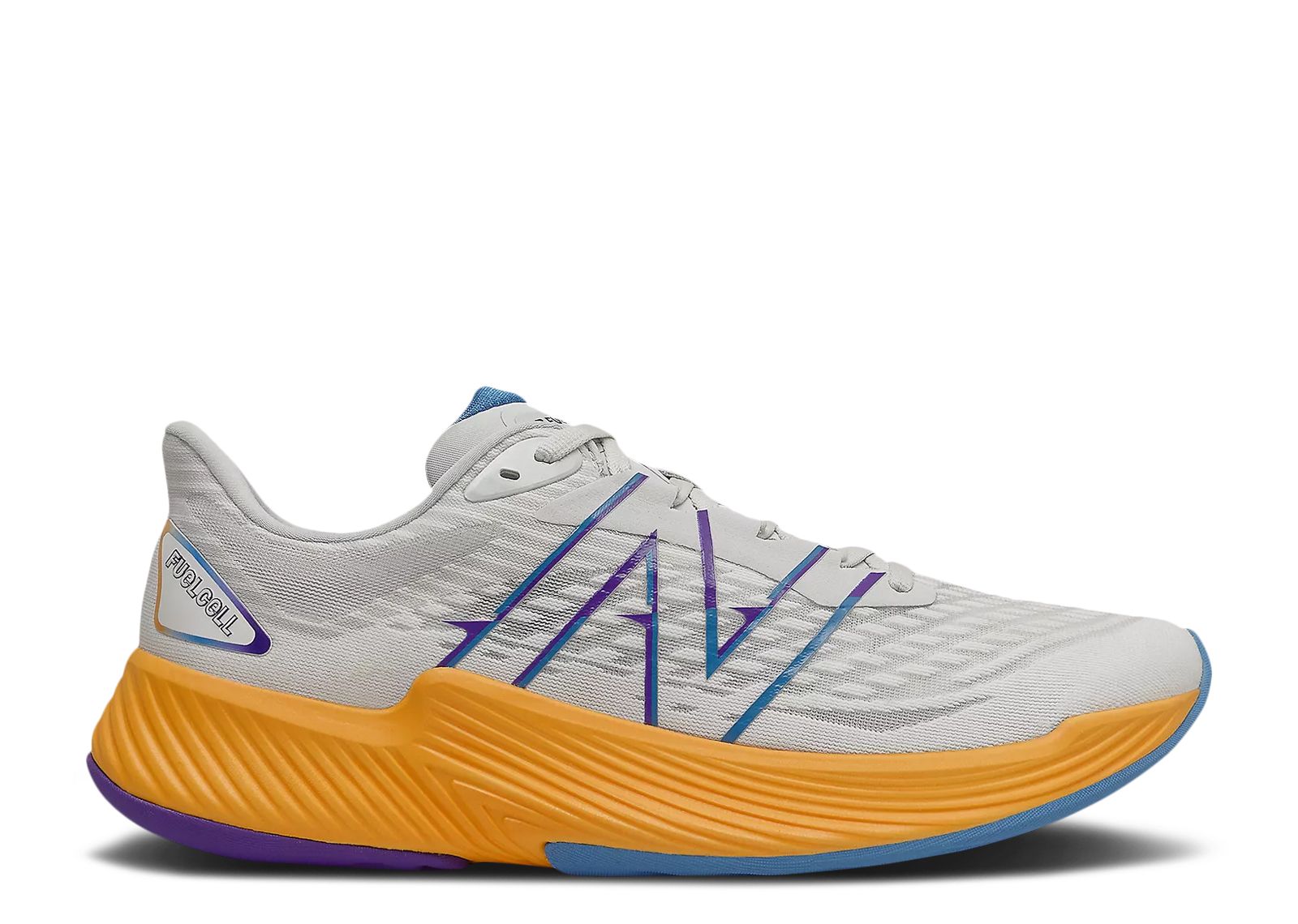 New Balance FuelCell Prism V2  display picture 1