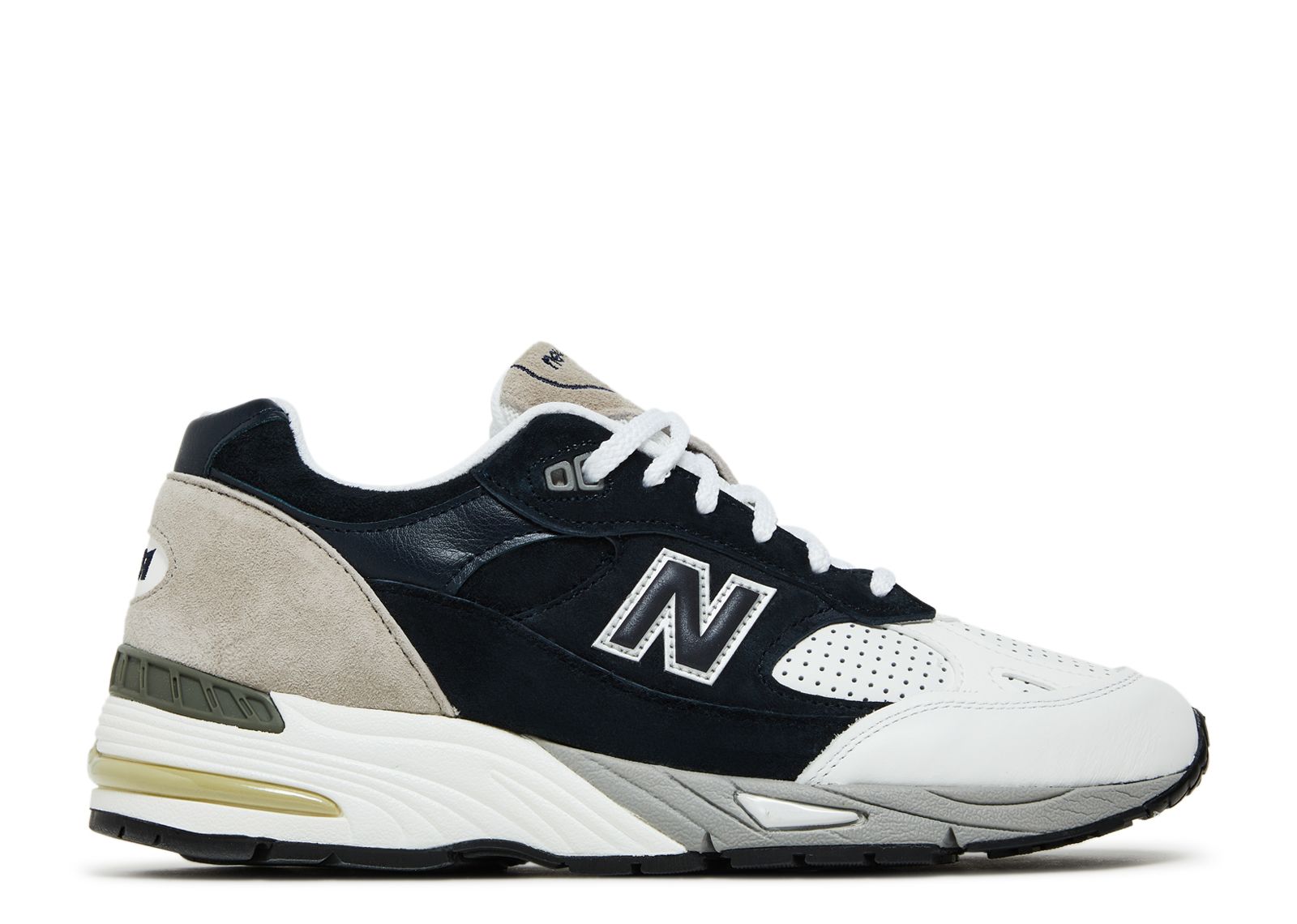 New Balance Sneakersnstuff X 991 Made In England 'Perforated Pack ...