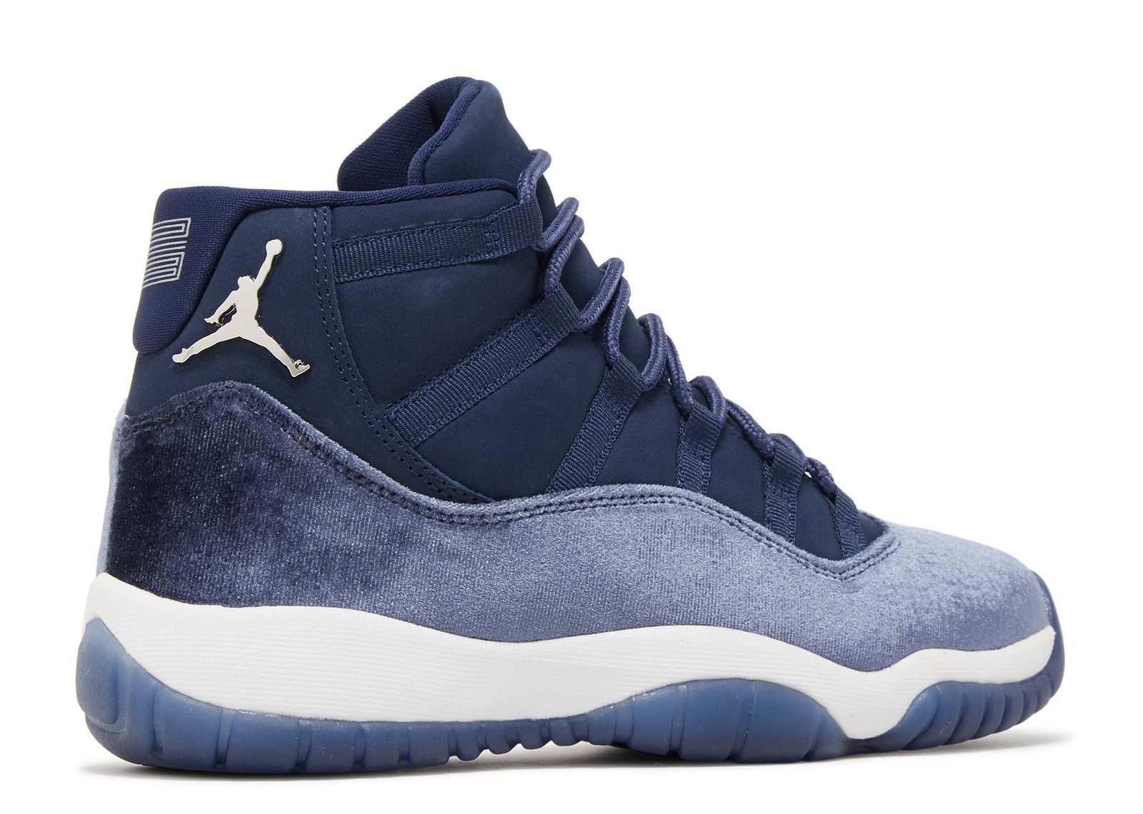 Wmns Jordan 11 Retro ‘Midnight Navy Velvet’