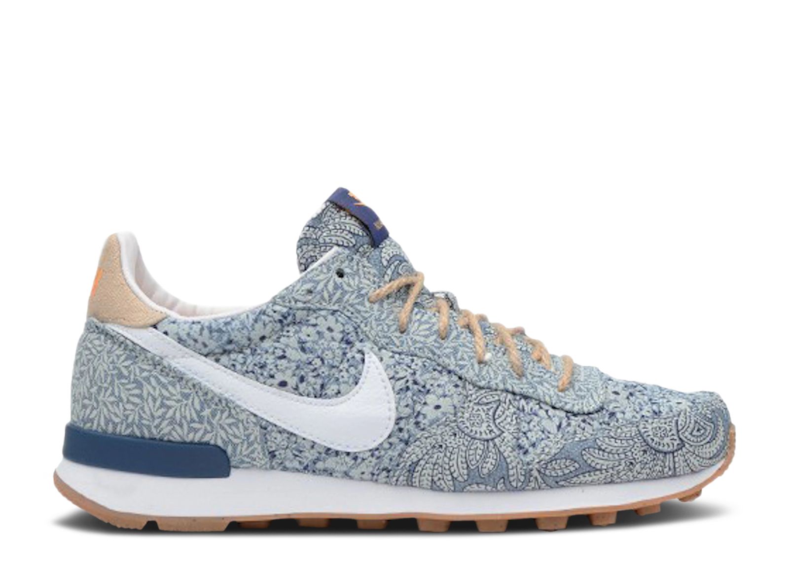 nike internationalist holographic