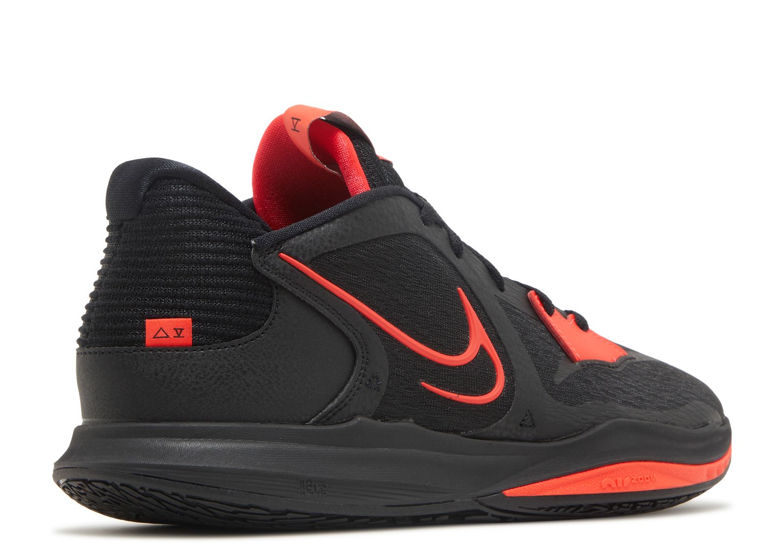 Kyrie Low 5  display picture 2