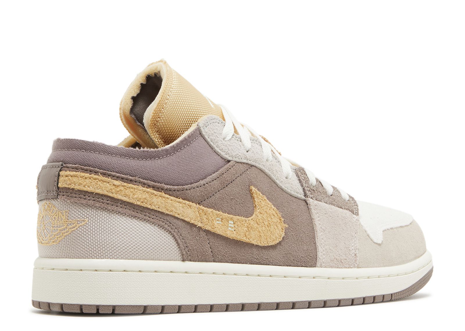 Jordan 1 Low SE Craft ‘Inside Out – Taupe Haze’