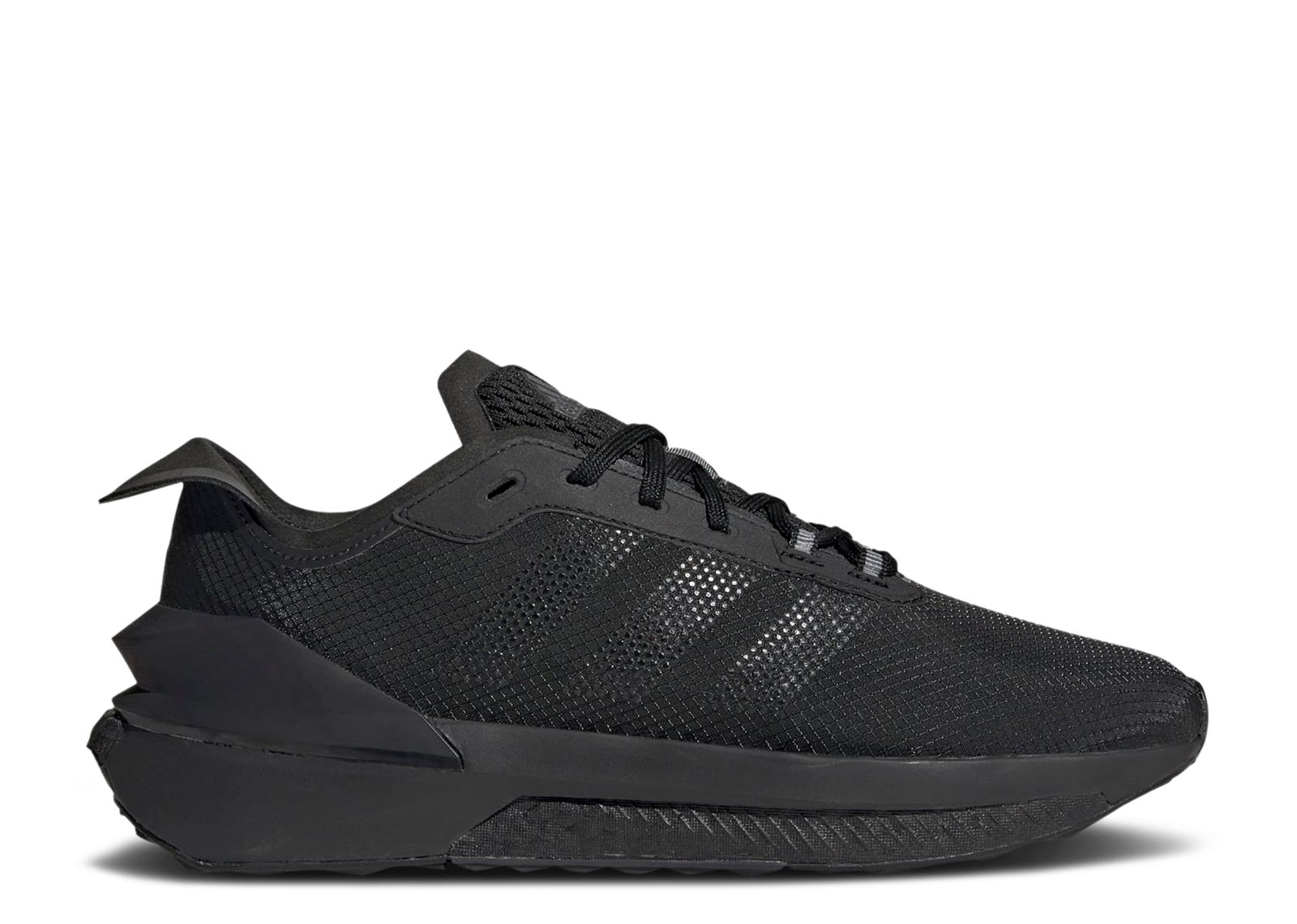 Avryn 'Black Carbon' - Adidas - HP5982 - core black/core black/carbon |  Flight Club