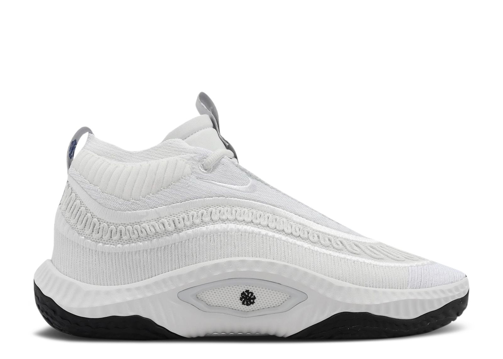 Men’s Nike Cosmic Unity’s (White) Amazon.com | Nike Mens Cosmic Unity 2 Basketball Shoes (Off  main image 3