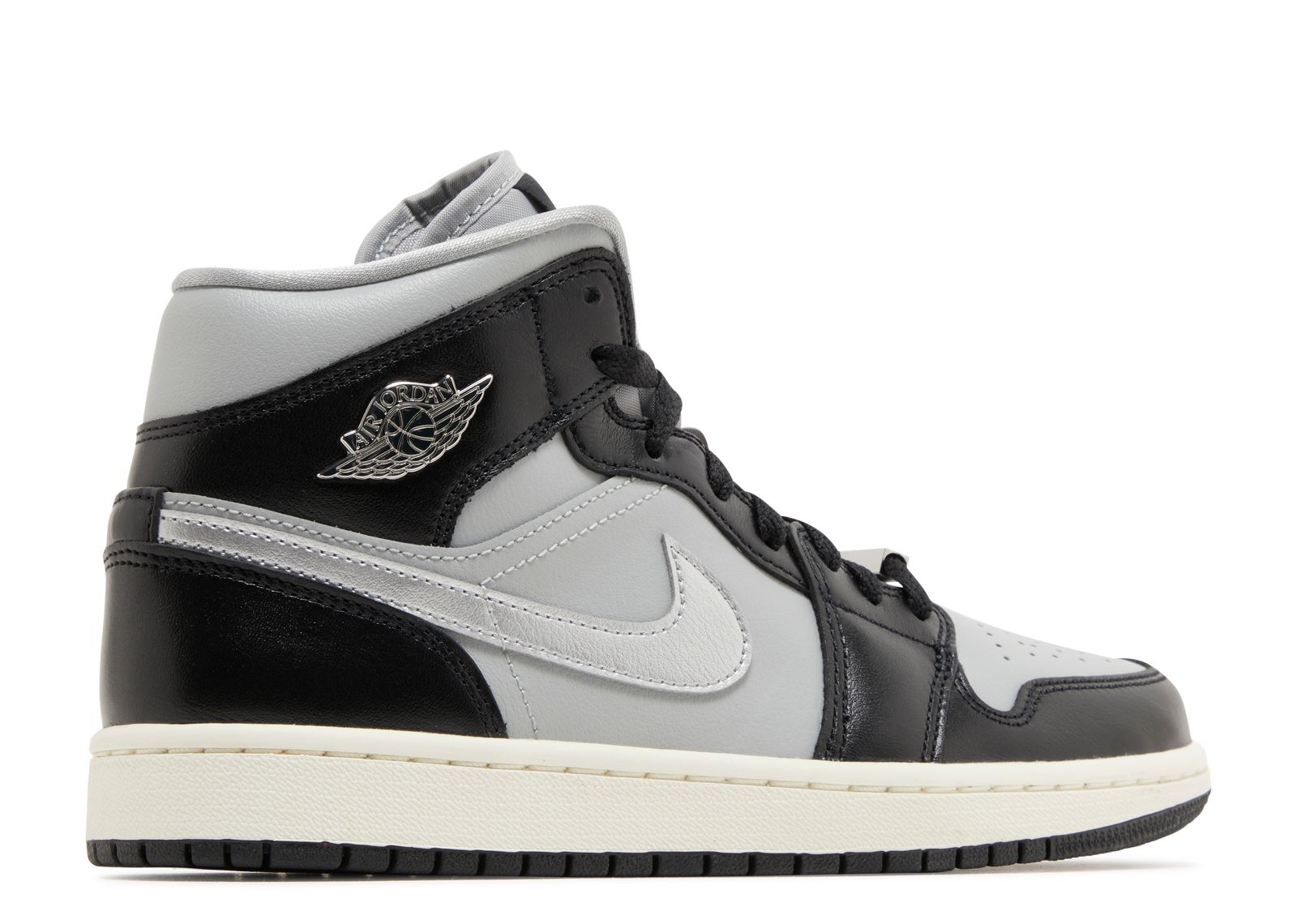 Wmns Air Jordan 1 Mid SE 'Black Chrome'