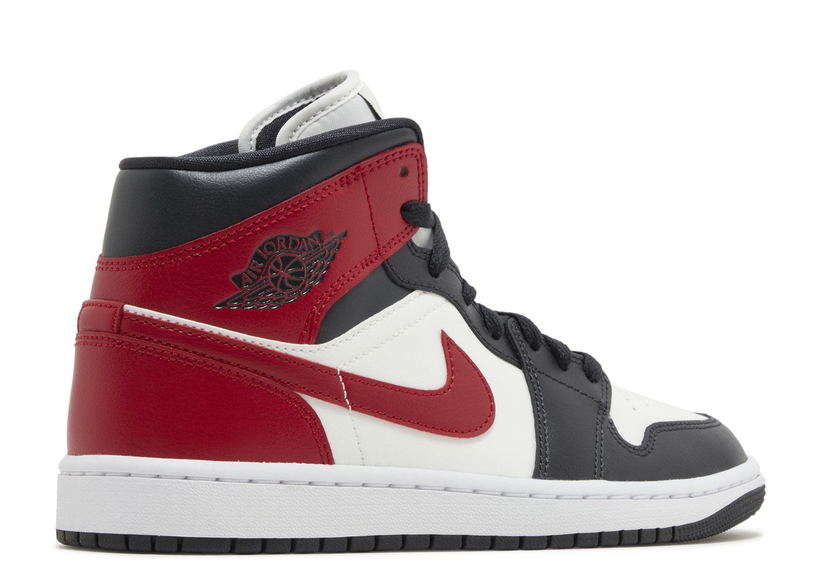 Wmns Jordan 1 Mid ‘Black Toe’