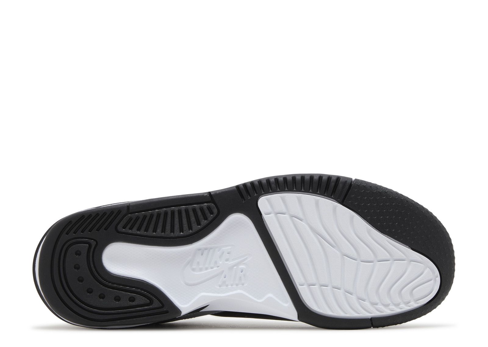 Jordan Max Aura 5 ‘Black Metallic Gold’